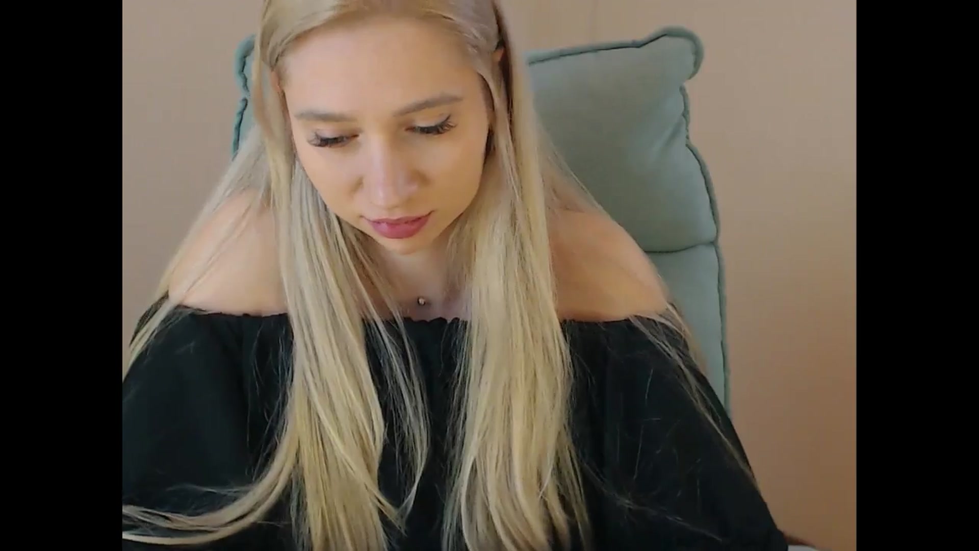 Gallery image thumbnail from Miss_Sylvia's myfreecams stream on, 07/29/2025, 17:07 image 14 of 20