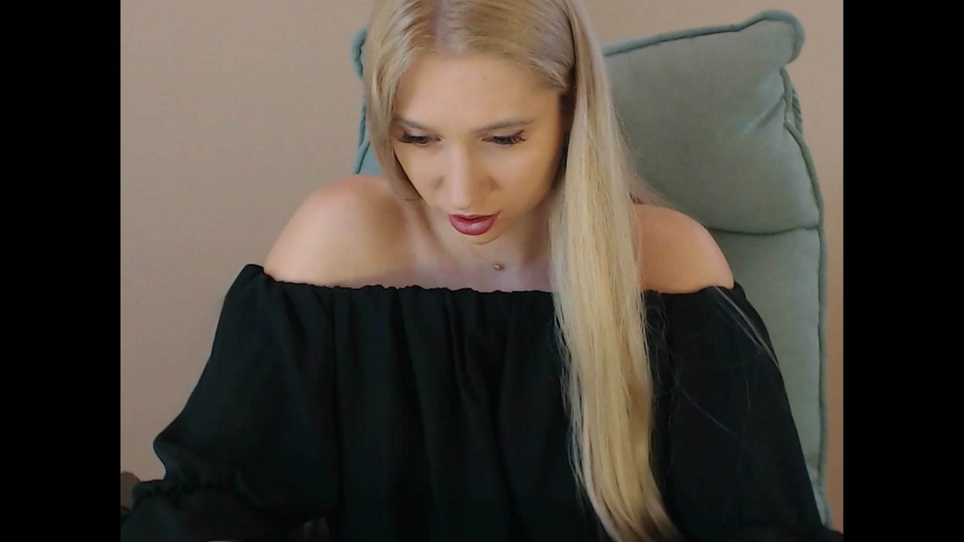 Gallery image thumbnail from Miss_Sylvia's myfreecams stream on, 07/29/2025, 17:07 image 3 of 20