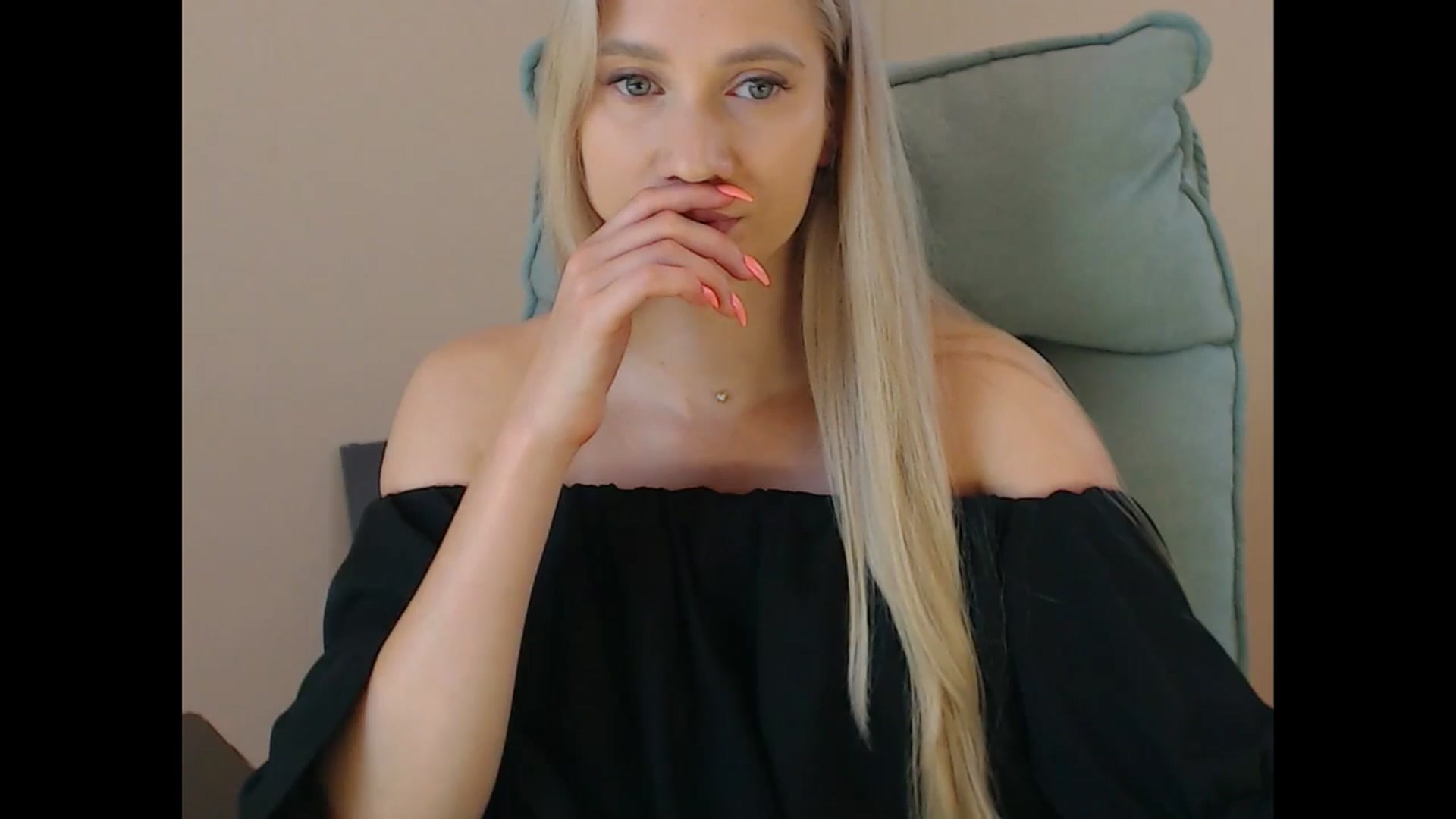 Gallery image thumbnail from Miss_Sylvia's myfreecams stream on, 07/29/2025, 17:07 image 4 of 20