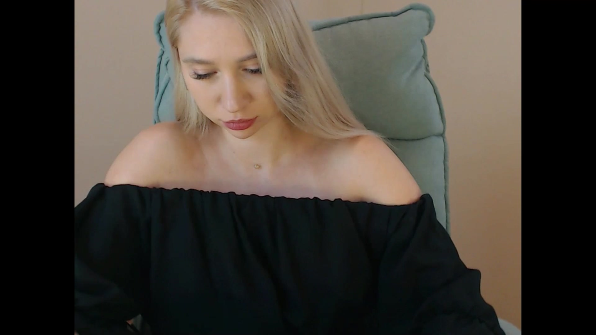 Gallery image thumbnail from Miss_Sylvia's myfreecams stream on, 07/29/2025, 17:46 image 6 of 20