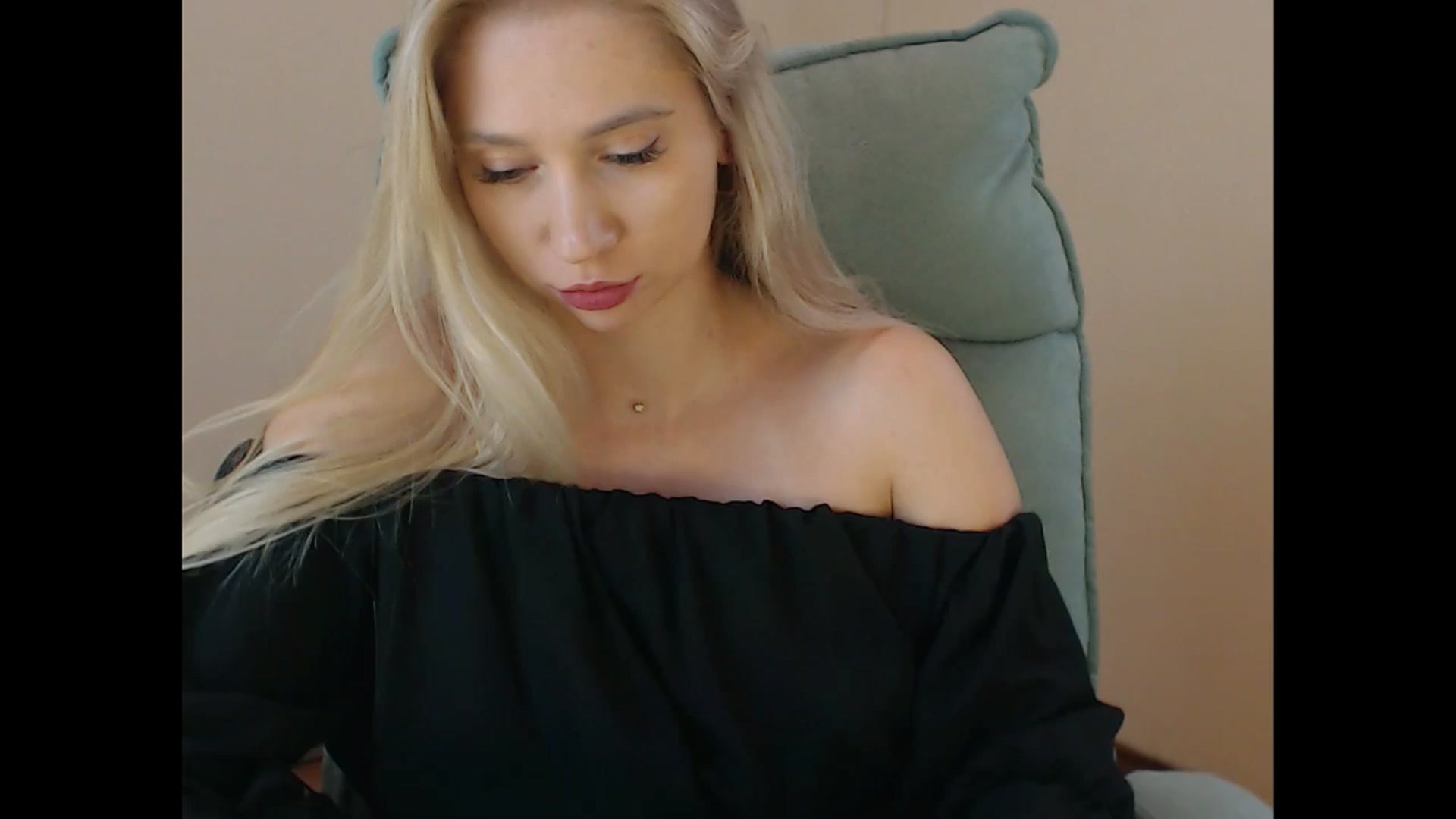 Gallery image thumbnail from Miss_Sylvia's myfreecams stream on, 07/29/2025, 17:46 image 7 of 20