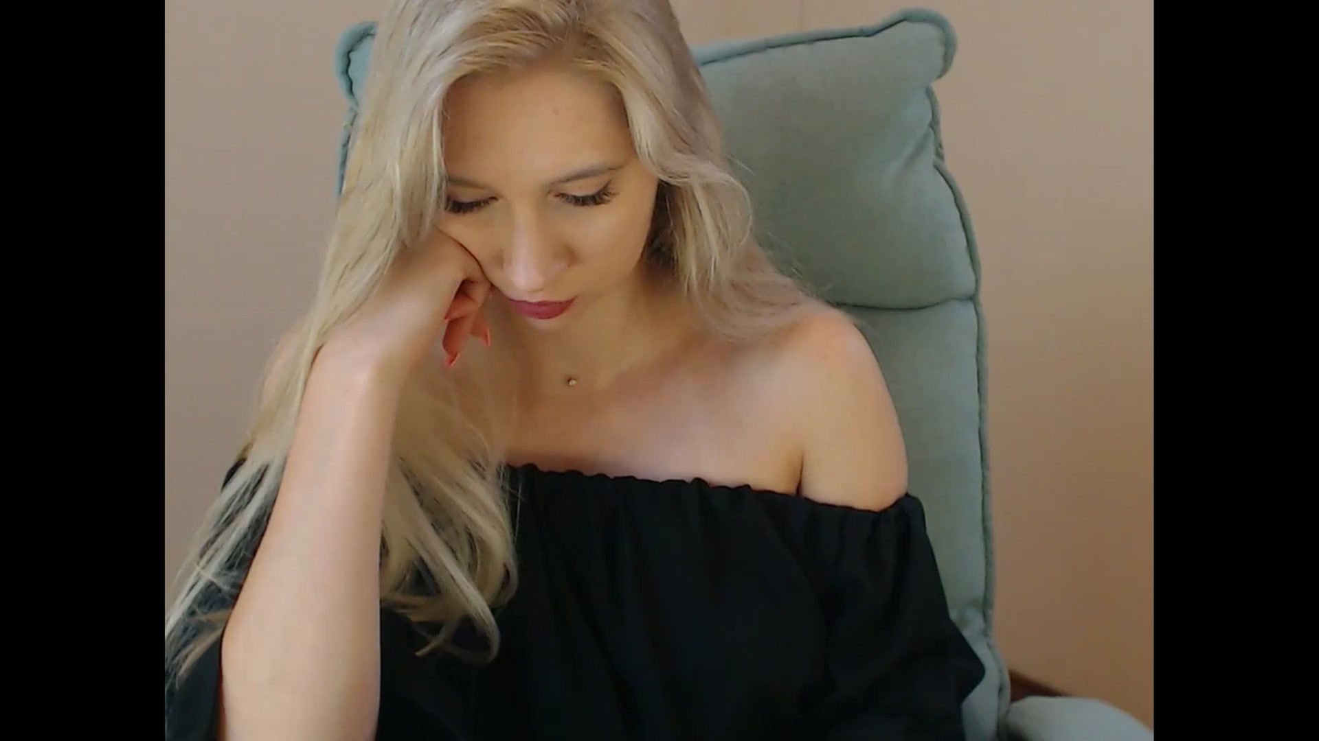 Gallery image thumbnail from Miss_Sylvia's myfreecams stream on, 07/29/2025, 17:46 image 10 of 20