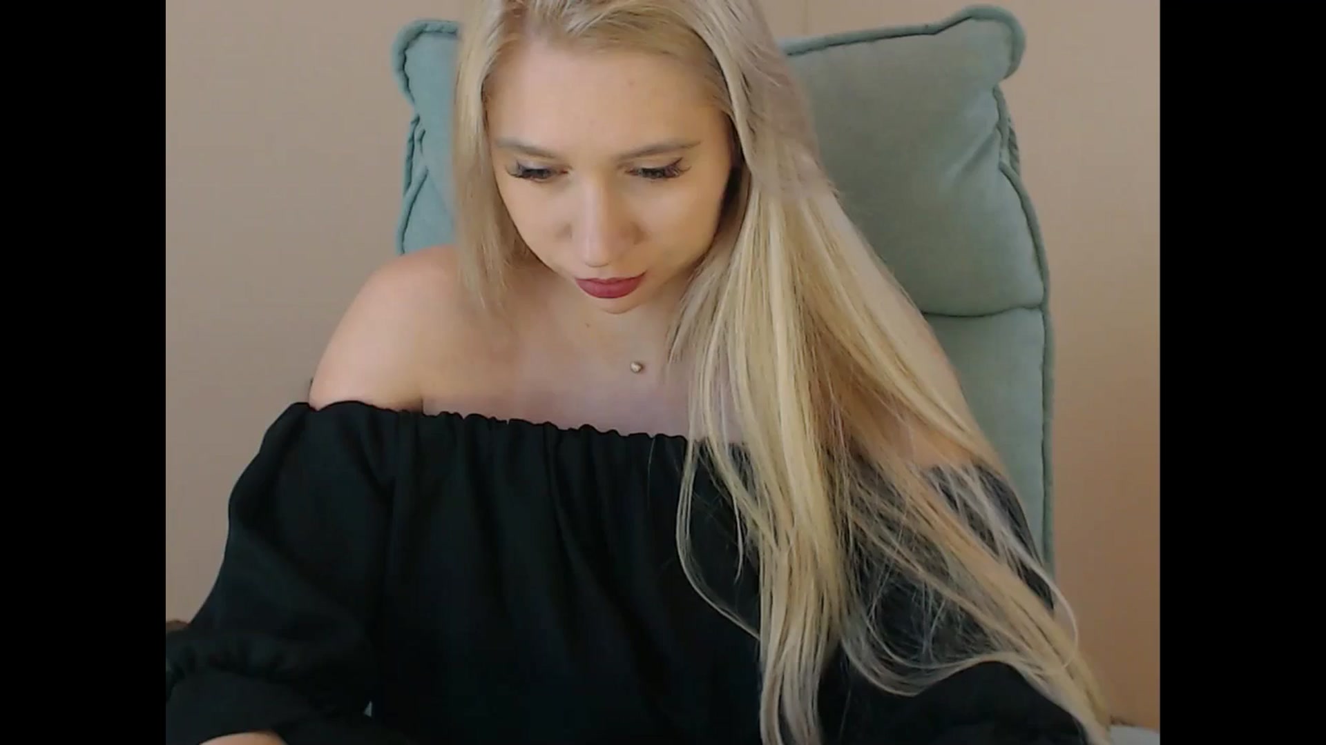Gallery image thumbnail from Miss_Sylvia's myfreecams stream on, 07/29/2025, 17:46 image 1 of 20