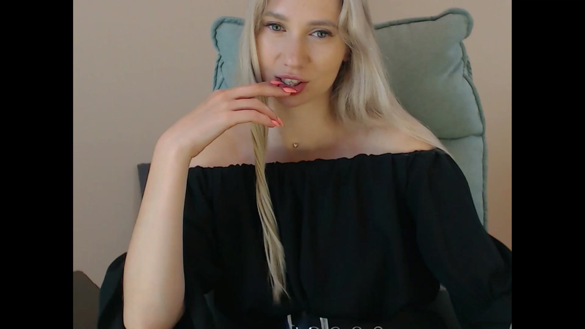 Gallery image thumbnail from Miss_Sylvia's myfreecams stream on, 07/29/2025, 19:51 image 10 of 20