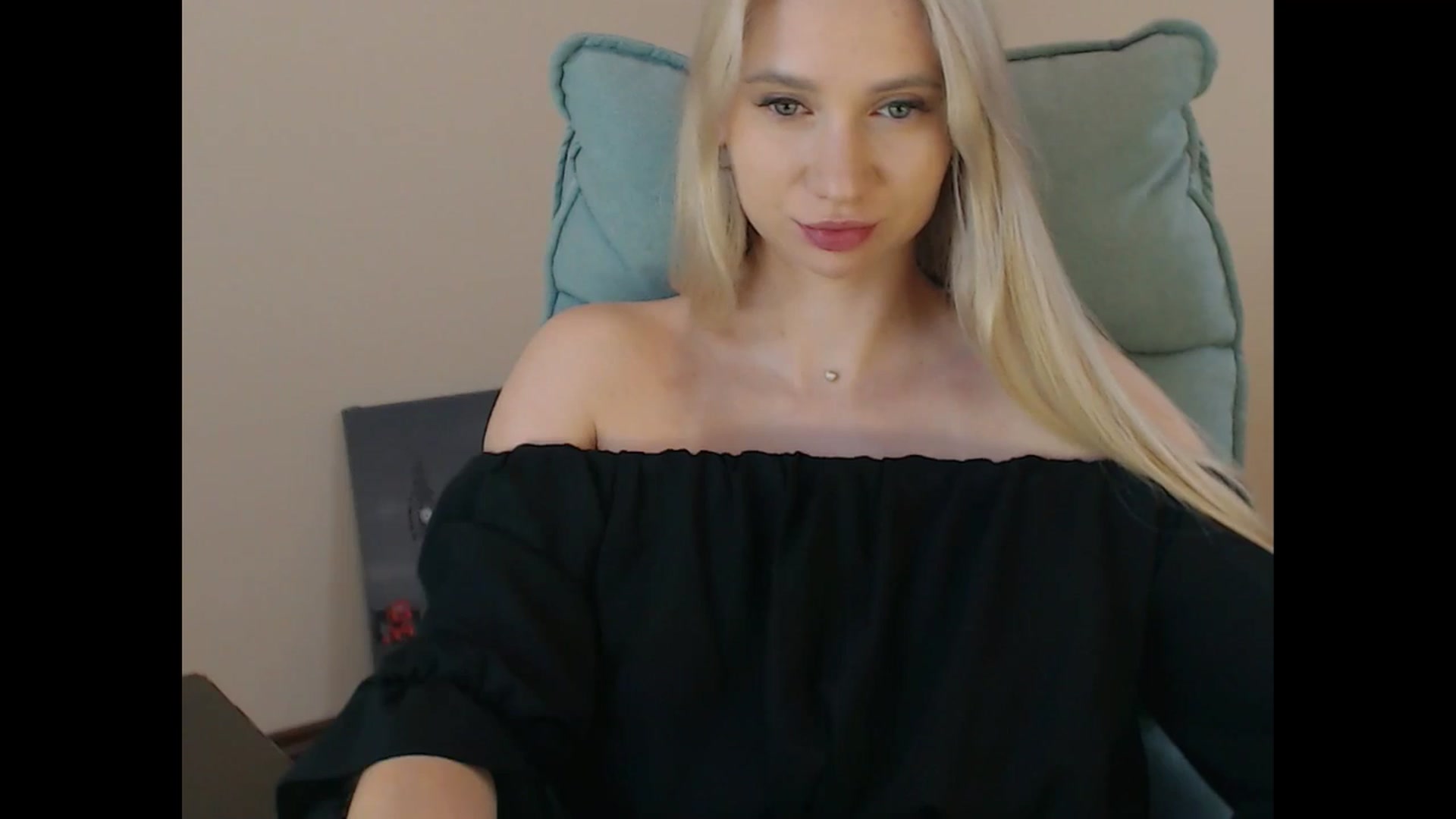 Gallery image thumbnail from Miss_Sylvia's myfreecams stream on, 07/29/2025, 19:51 image 5 of 20