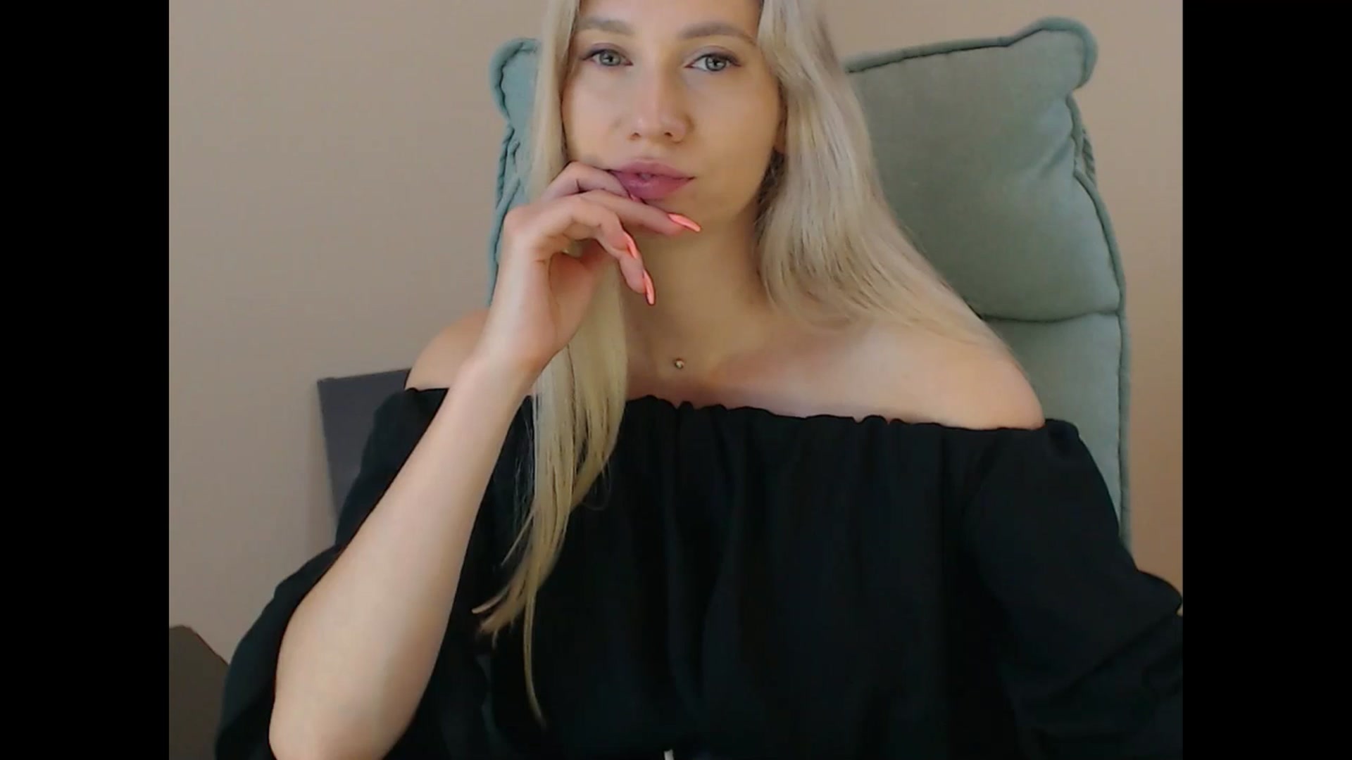 Gallery image thumbnail from Miss_Sylvia's myfreecams stream on, 07/29/2025, 19:51 image 13 of 20