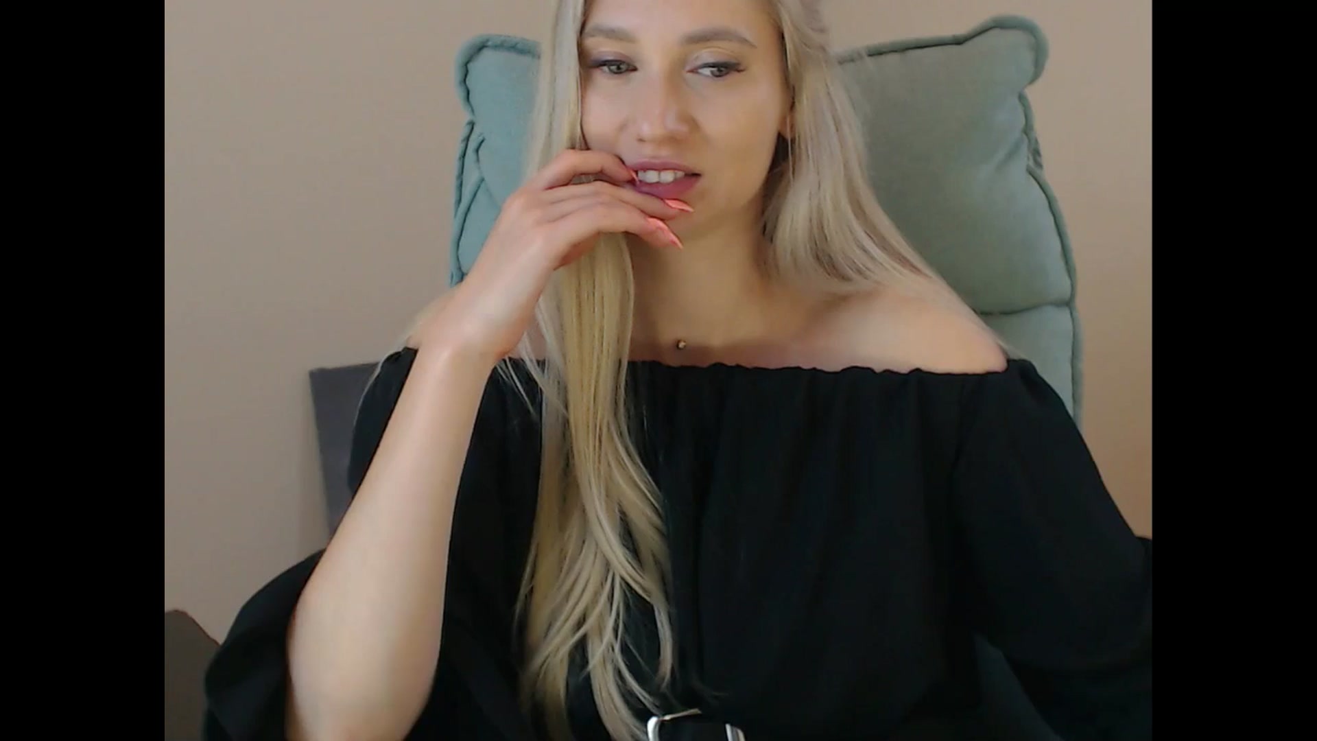 Gallery image thumbnail from Miss_Sylvia's myfreecams stream on, 07/29/2025, 20:13 image 5 of 20