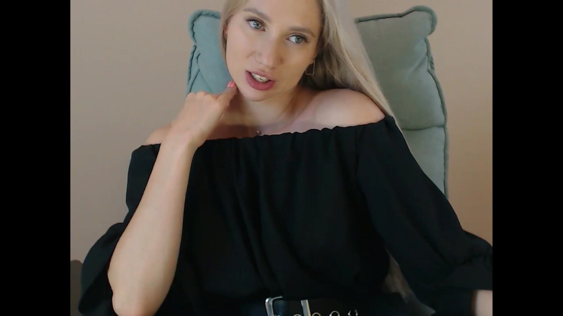 Gallery image thumbnail from Miss_Sylvia's myfreecams stream on, 07/29/2025, 20:13 image 13 of 20