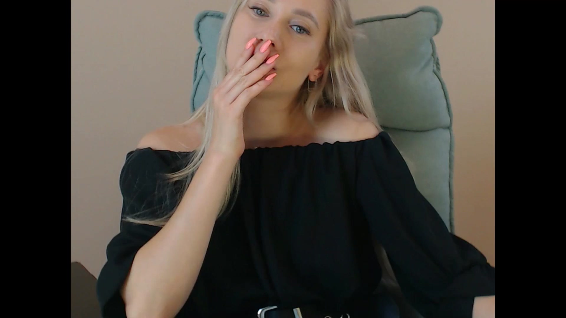 Gallery image thumbnail from Miss_Sylvia's myfreecams stream on, 07/29/2025, 20:13 image 19 of 20