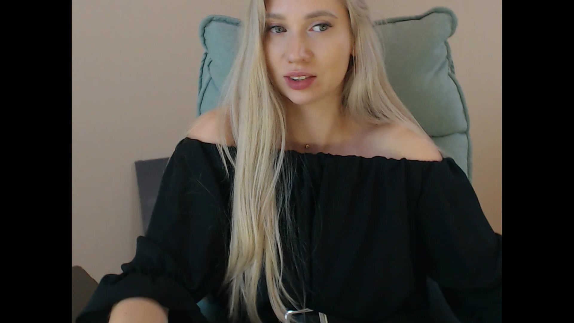 Gallery image thumbnail from Miss_Sylvia's myfreecams stream on, 07/29/2025, 20:13 image 4 of 20