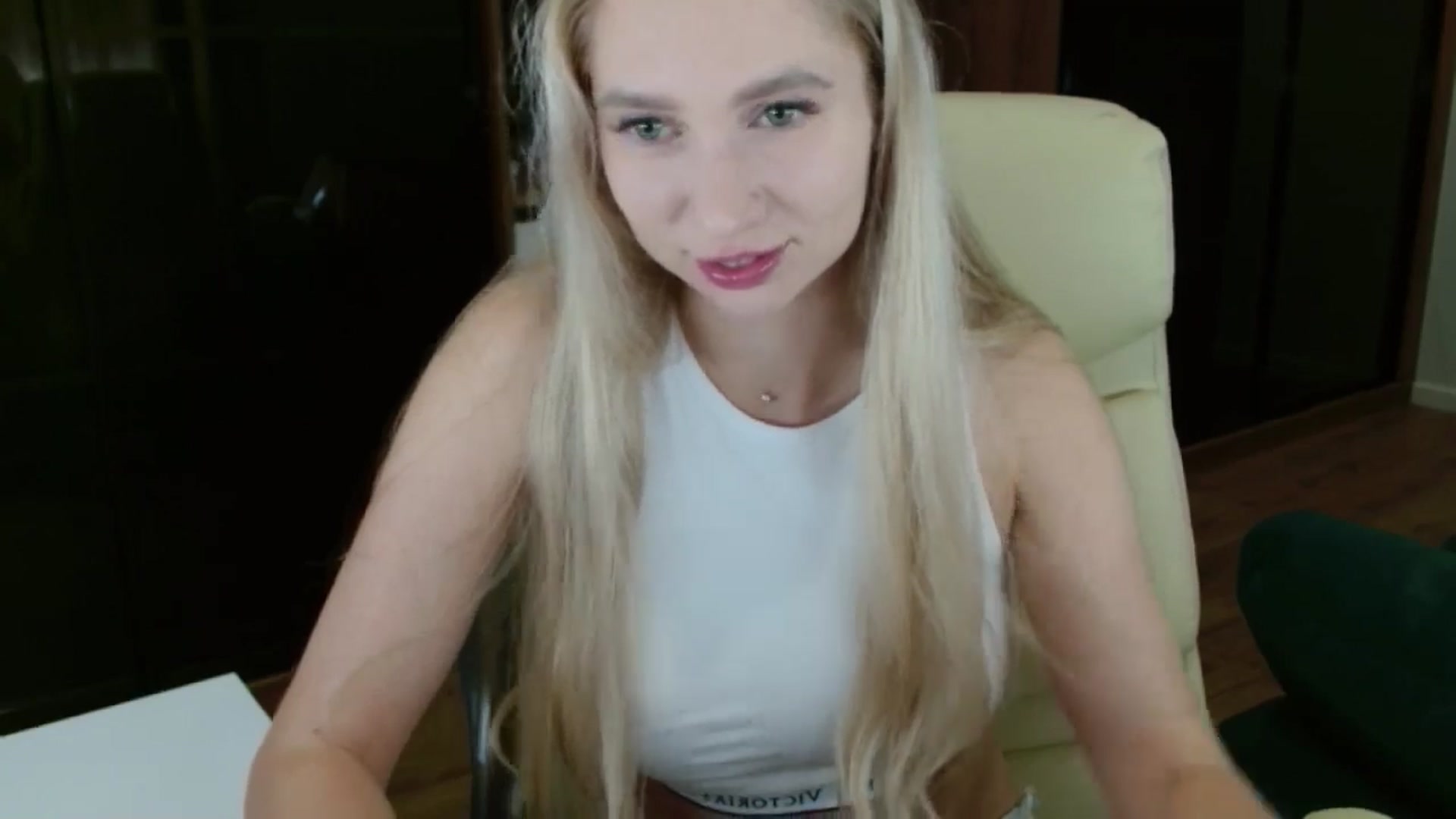 Gallery image thumbnail from Miss_Sylvia's myfreecams stream on, 07/30/2025, 15:56 image 11 of 20