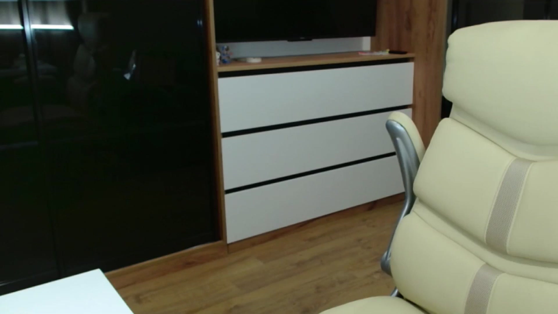 Gallery image thumbnail from Miss_Sylvia's myfreecams stream on, 07/30/2025, 20:41 image 17 of 20
