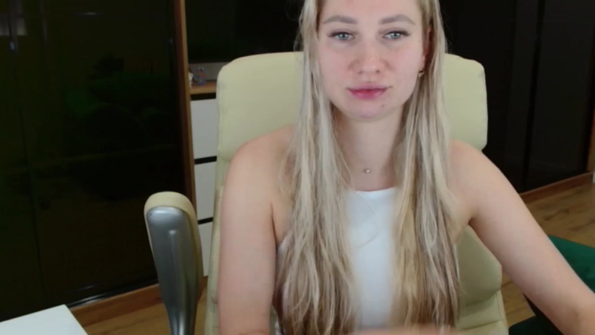 Gallery image thumbnail from Miss_Sylvia's myfreecams stream on, 08/04/2025, 15:14 image 6 of 20