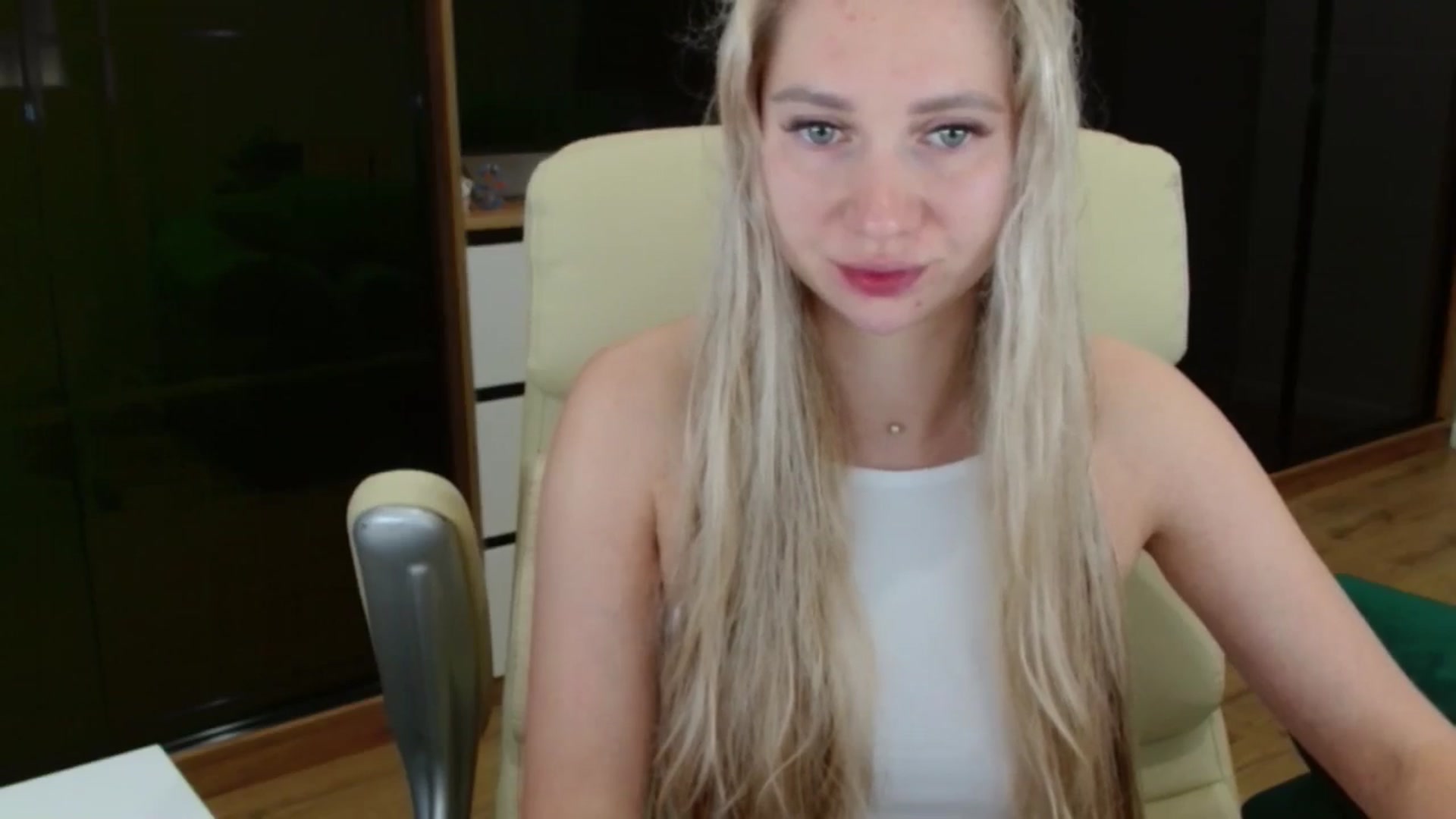Gallery image thumbnail from Miss_Sylvia's myfreecams stream on, 08/04/2025, 15:14 image 7 of 20