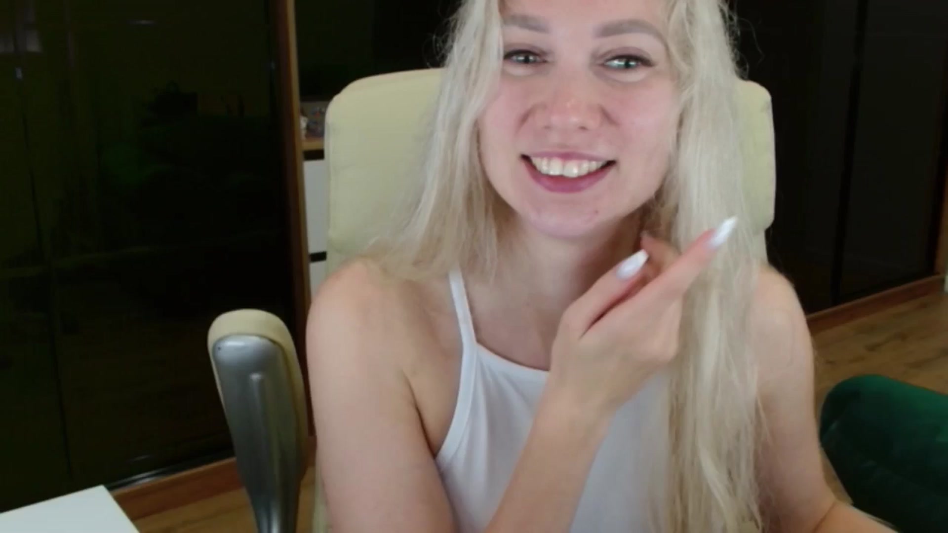 Gallery image thumbnail from Miss_Sylvia's myfreecams stream on, 08/04/2025, 15:14 image 16 of 20