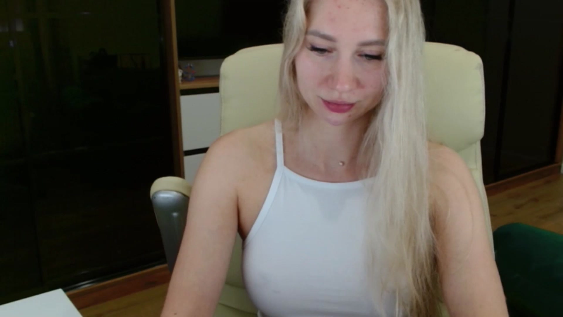 Gallery image thumbnail from Miss_Sylvia's myfreecams stream on, 08/04/2025, 15:14 image 17 of 20