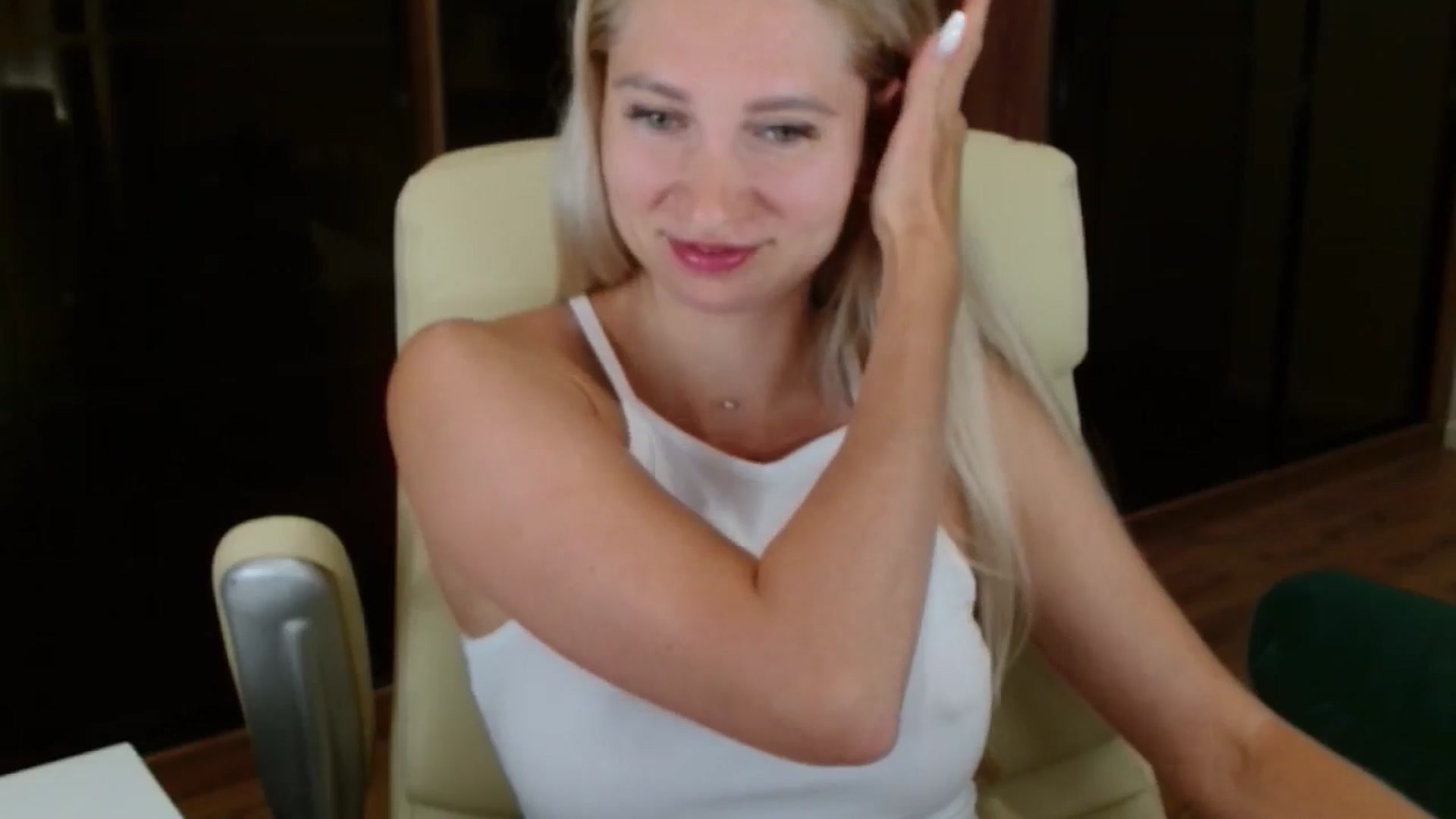 Gallery image thumbnail from Miss_Sylvia's myfreecams stream on, 08/18/2025, 18:12 image 9 of 20