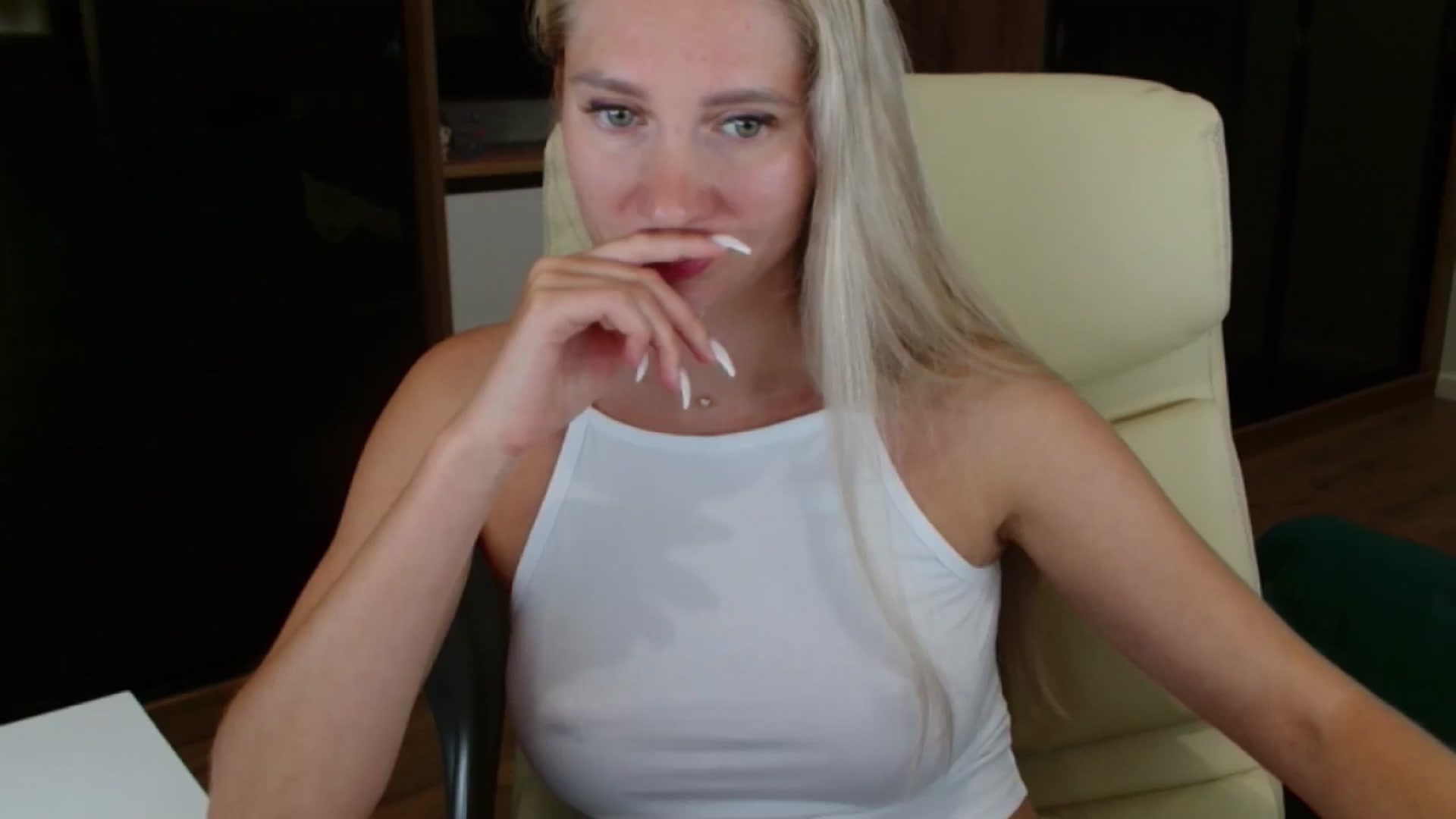 Gallery image thumbnail from Miss_Sylvia's myfreecams stream on, 08/18/2025, 19:40 image 12 of 20