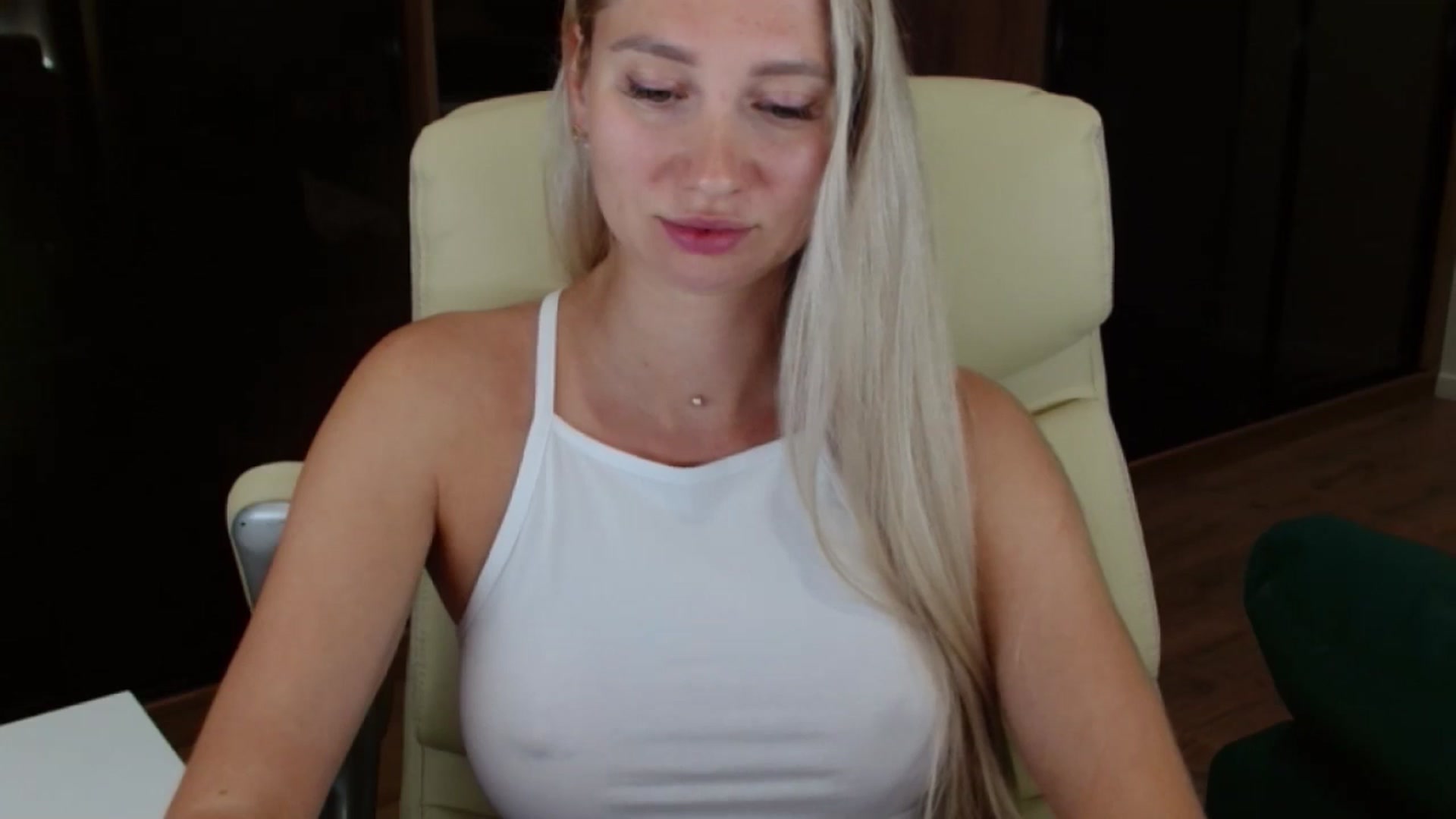 Gallery image thumbnail from Miss_Sylvia's myfreecams stream on, 08/18/2025, 19:40 image 9 of 20