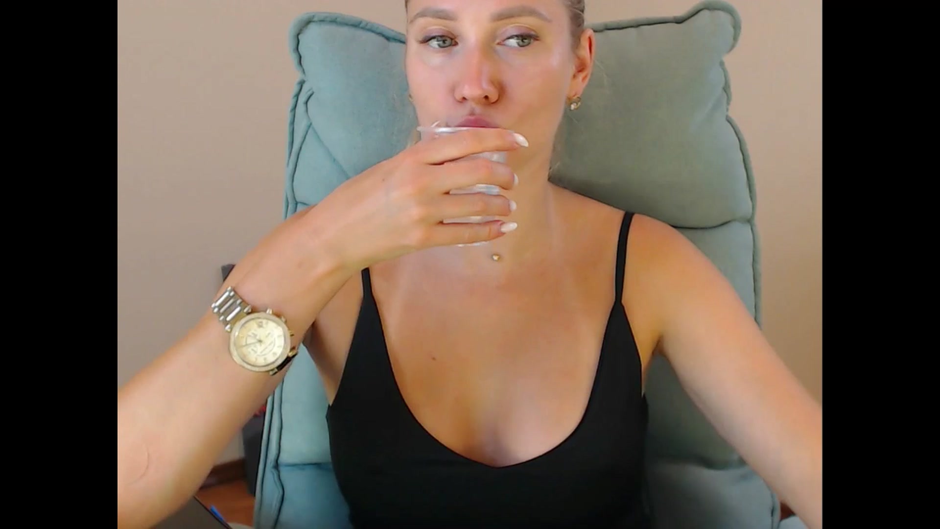 Gallery image thumbnail from Miss_Sylvia's myfreecams stream on, 08/19/2025, 17:06 image 19 of 20