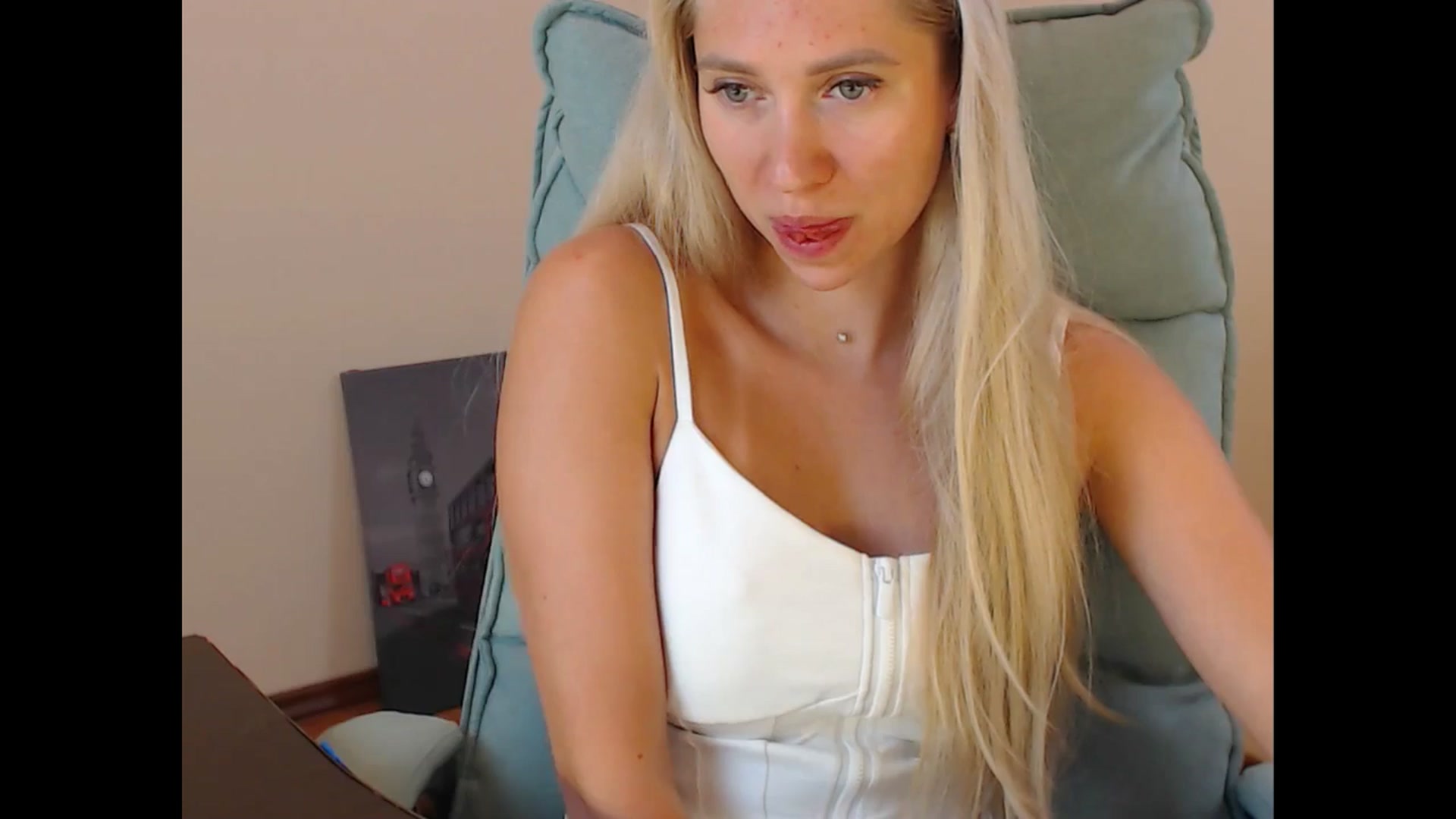 Gallery image thumbnail from Miss_Sylvia's myfreecams stream on, 08/21/2025, 16:20 image 2 of 20
