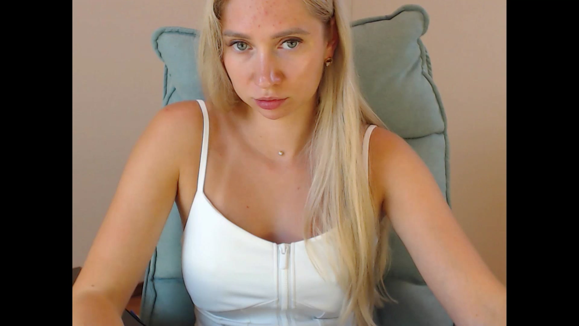 Gallery image thumbnail from Miss_Sylvia's myfreecams stream on, 08/21/2025, 17:13 image 12 of 20