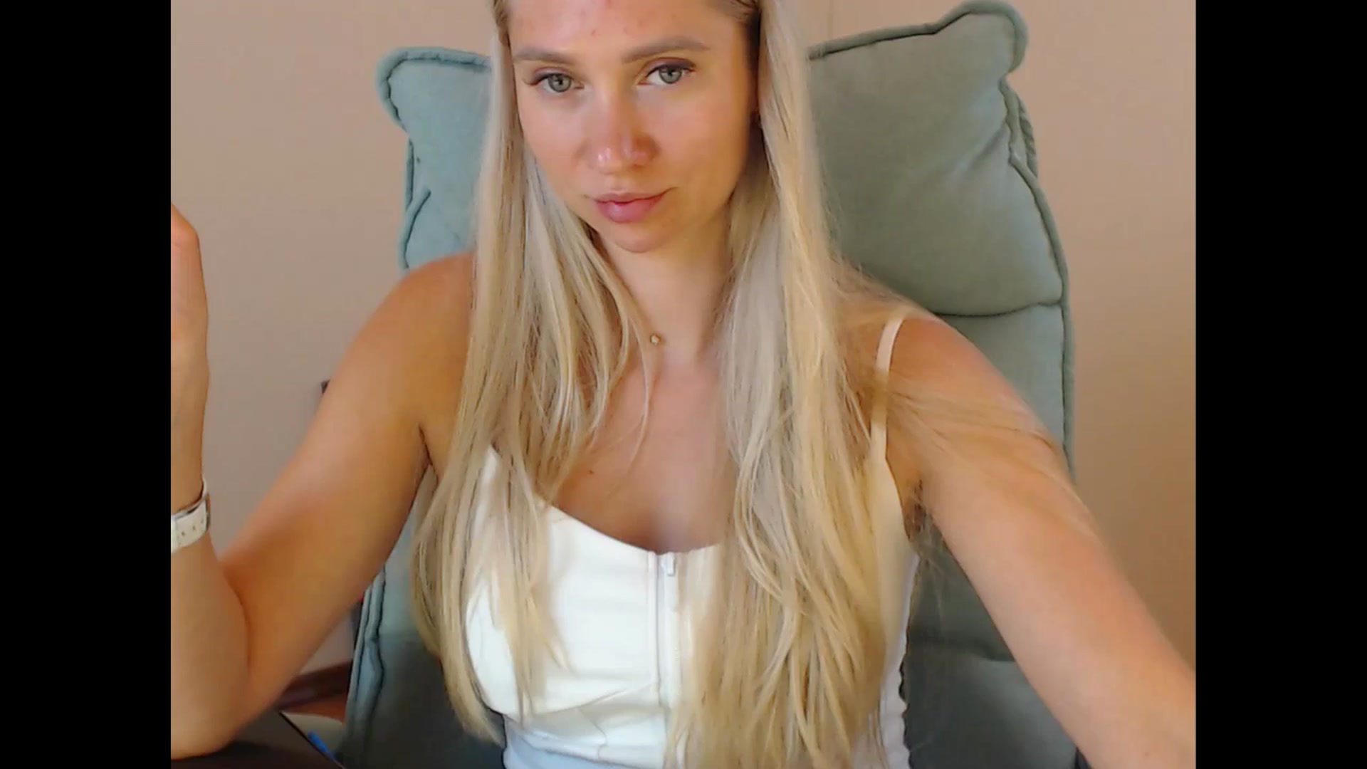 Gallery image thumbnail from Miss_Sylvia's myfreecams stream on, 08/21/2025, 17:13 image 19 of 20