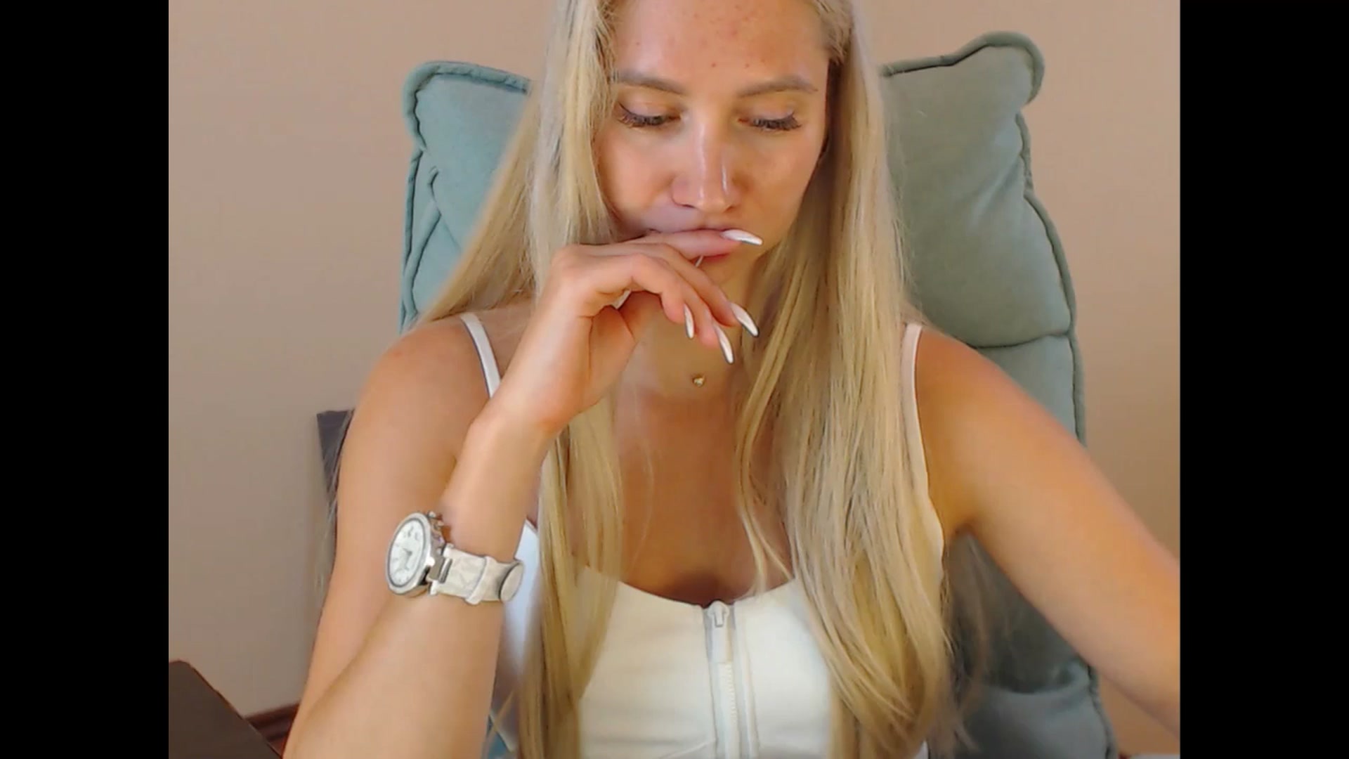Gallery image thumbnail from Miss_Sylvia's myfreecams stream on, 08/21/2025, 19:03 image 13 of 20