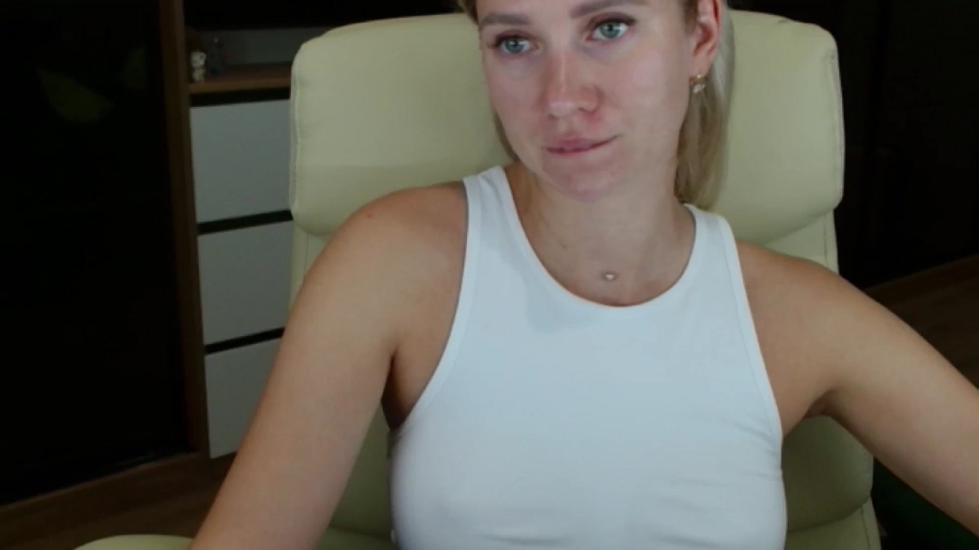 Gallery image thumbnail from Miss_Sylvia's myfreecams stream on, 08/22/2025, 20:24 image 1 of 20