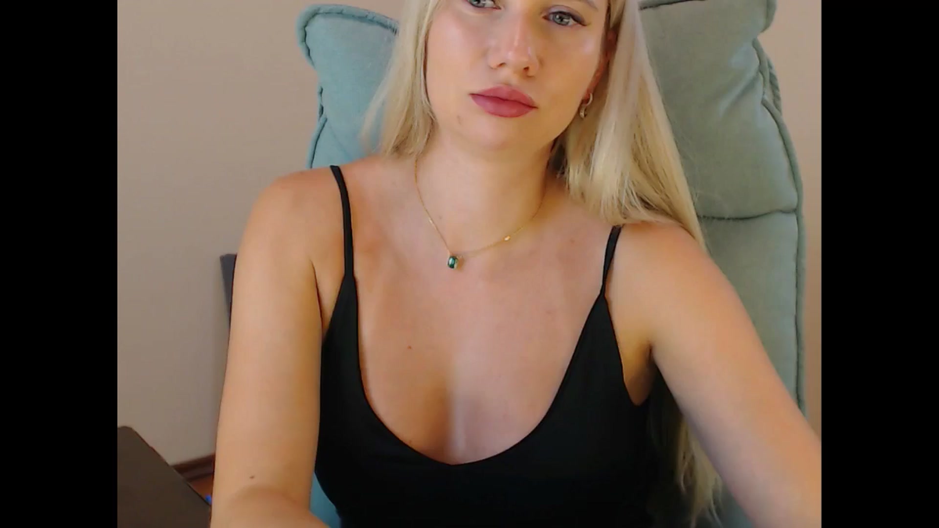 Gallery image thumbnail from Miss_Sylvia's myfreecams stream on, 08/25/2025, 19:05 image 17 of 20