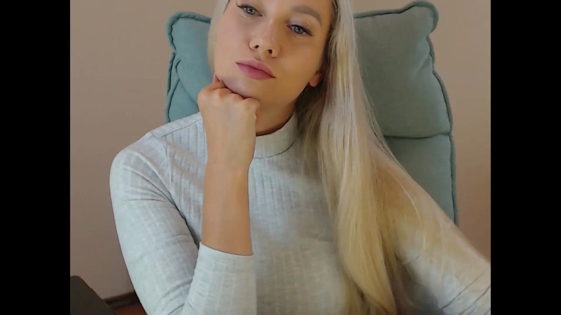 Gallery image thumbnail from Miss_Sylvia's myfreecams stream on, 08/26/2025, 17:13 image 4 of 20