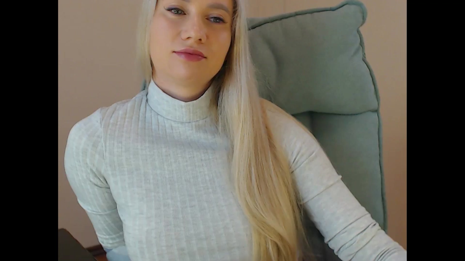 Gallery image thumbnail from Miss_Sylvia's myfreecams stream on, 08/26/2025, 17:13 image 6 of 20