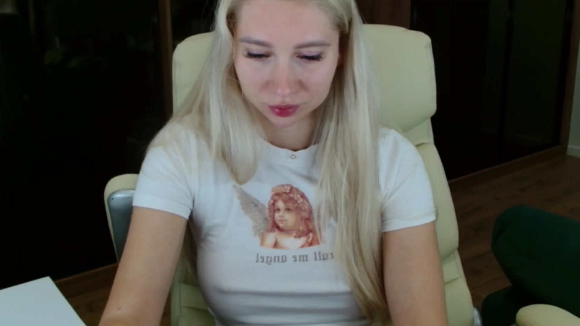 Gallery image thumbnail from Miss_Sylvia's myfreecams stream on, 08/28/2025, 14:30 image 4 of 20