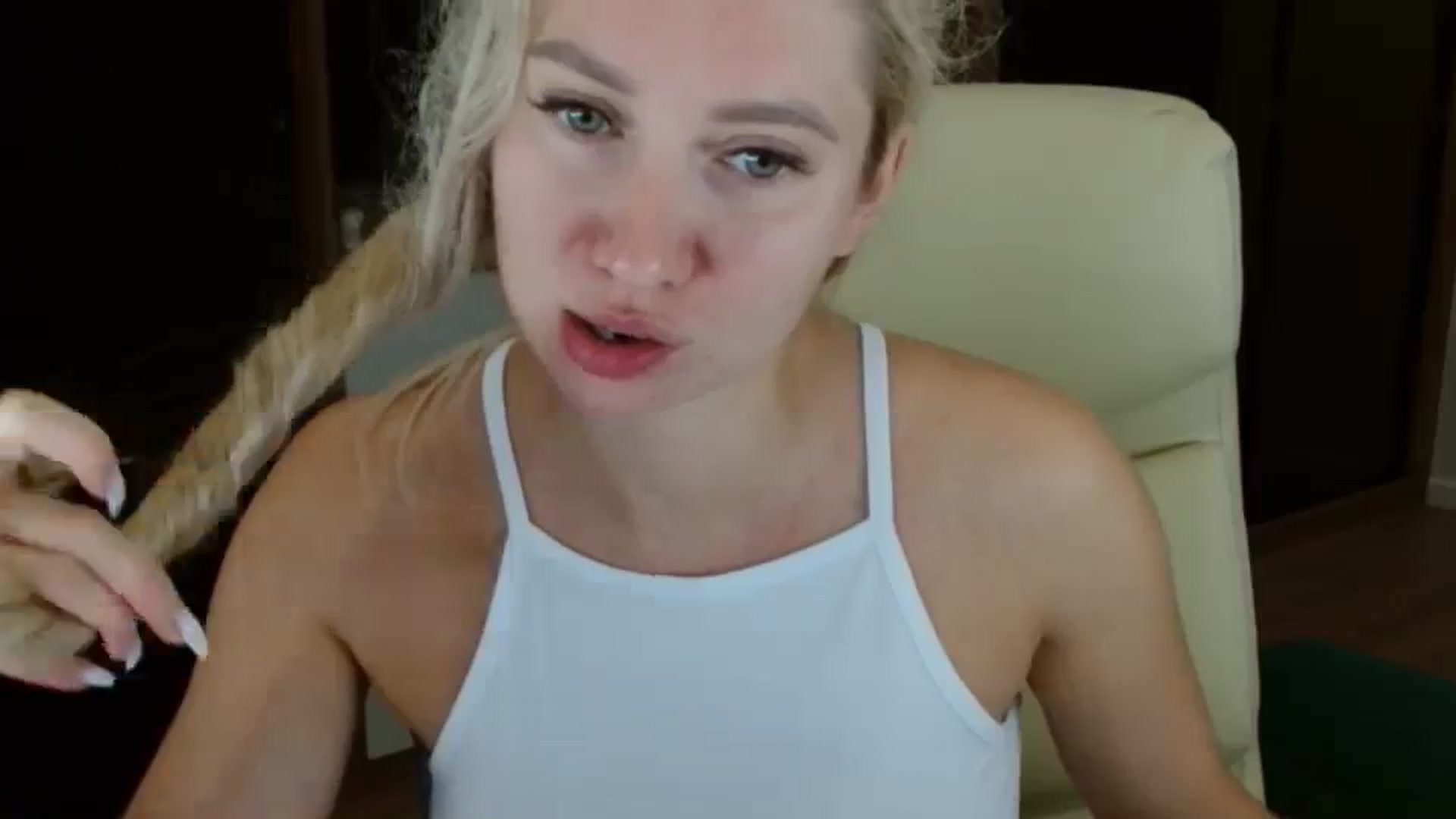 Gallery image thumbnail from Miss_Sylvia's myfreecams stream on, 08/29/2025, 19:55 image 2 of 20