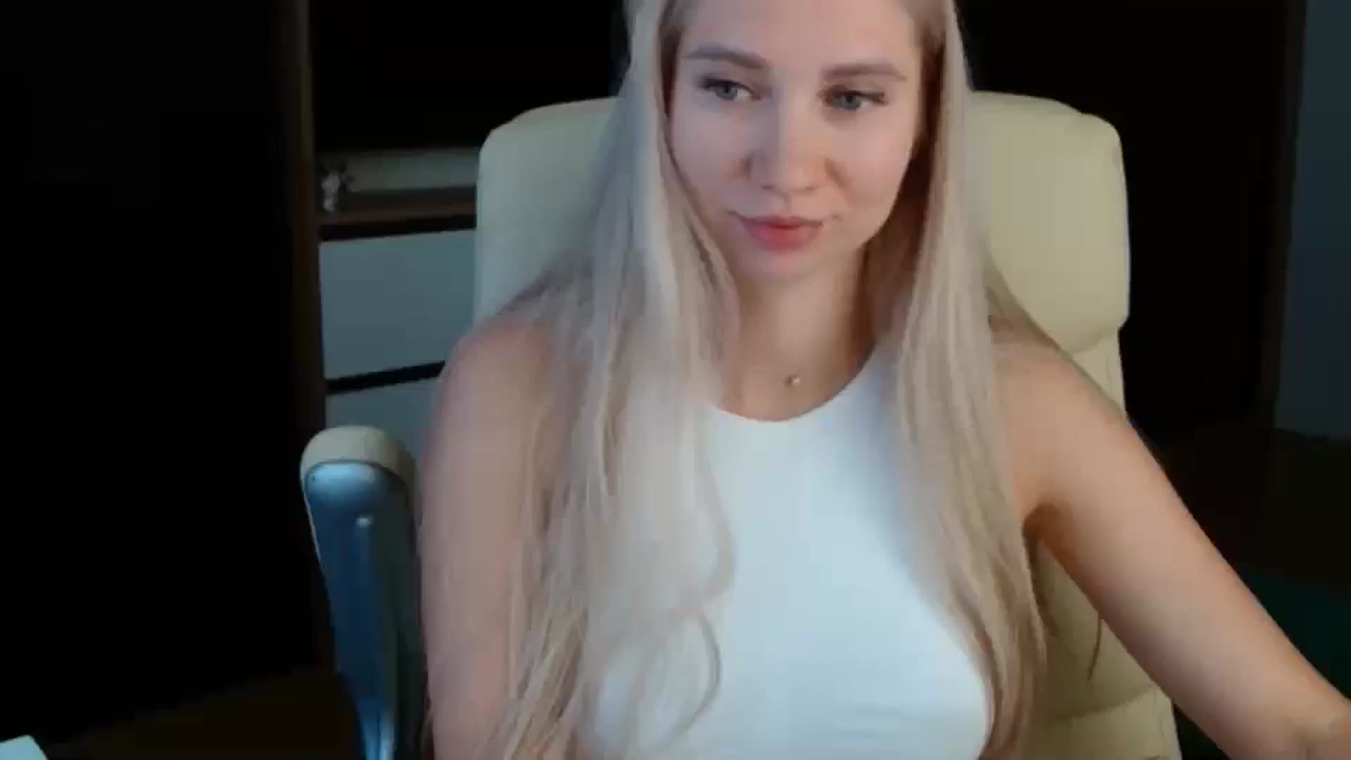 Gallery image thumbnail from Miss_Sylvia's myfreecams stream on, 09/02/2025, 13:52 image 4 of 20