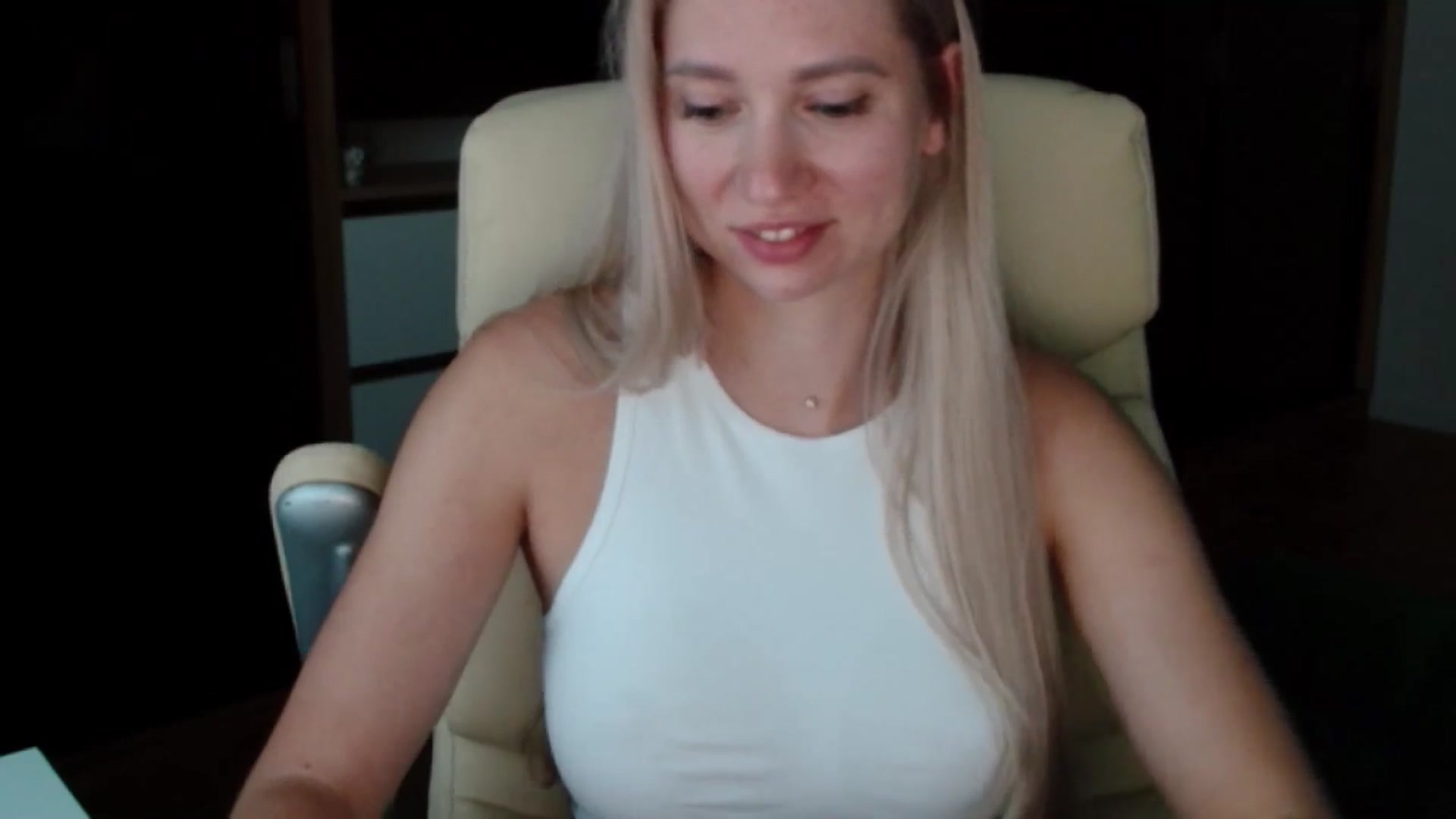 Gallery image thumbnail from Miss_Sylvia's myfreecams stream on, 09/02/2025, 16:58 image 15 of 20