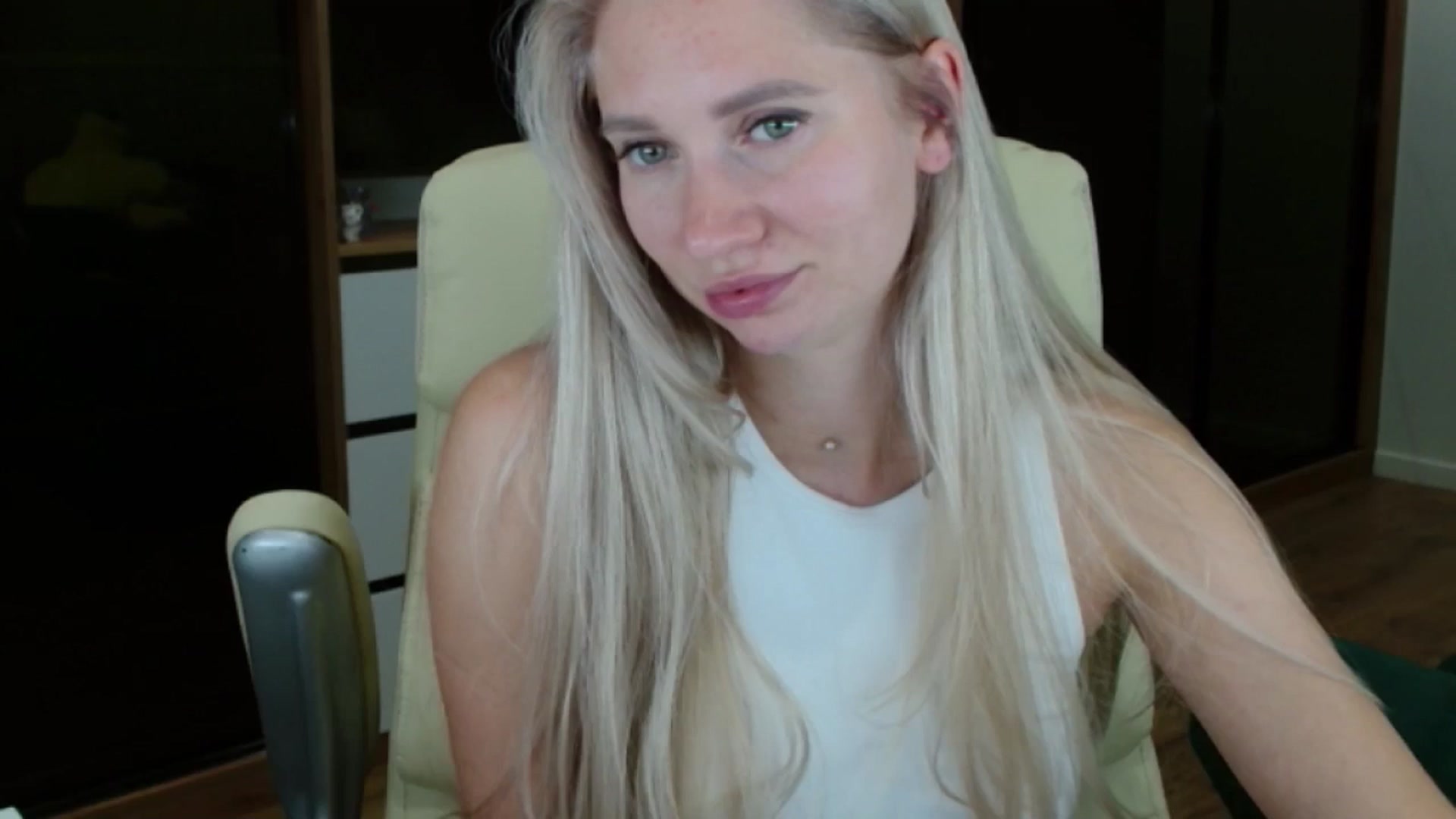 Gallery image thumbnail from Miss_Sylvia's myfreecams stream on, 09/02/2025, 17:42 image 14 of 20