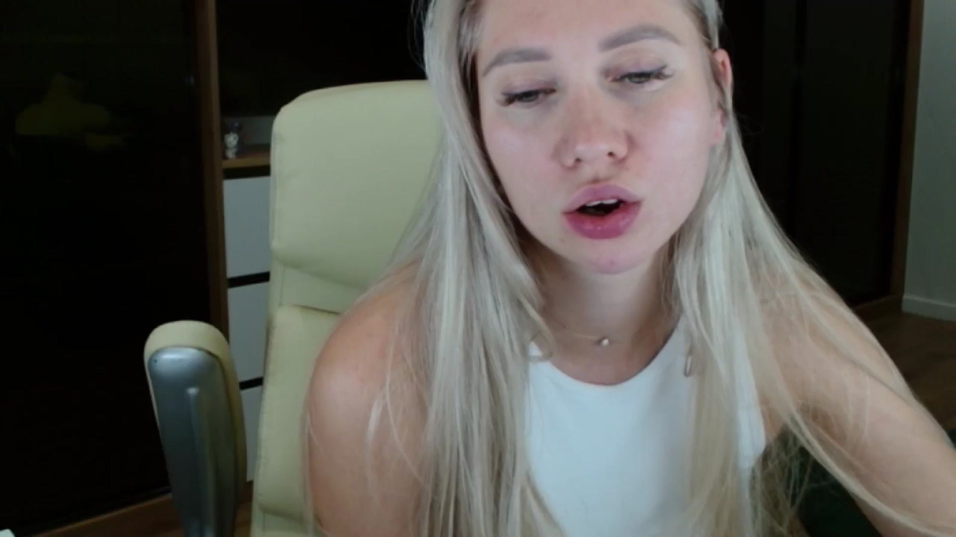 Gallery image thumbnail from Miss_Sylvia's myfreecams stream on, 09/02/2025, 17:42 image 13 of 20