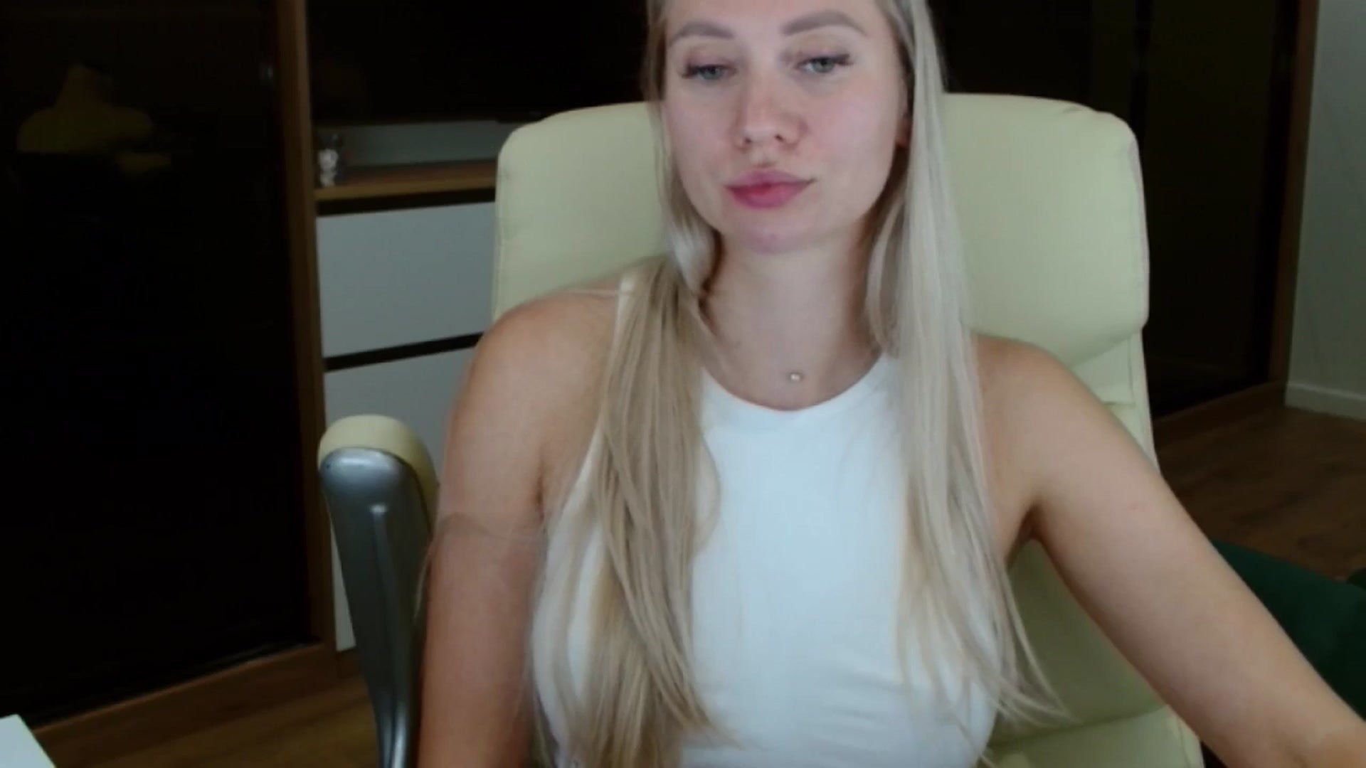 Gallery image thumbnail from Miss_Sylvia's myfreecams stream on, 09/02/2025, 18:38 image 10 of 20