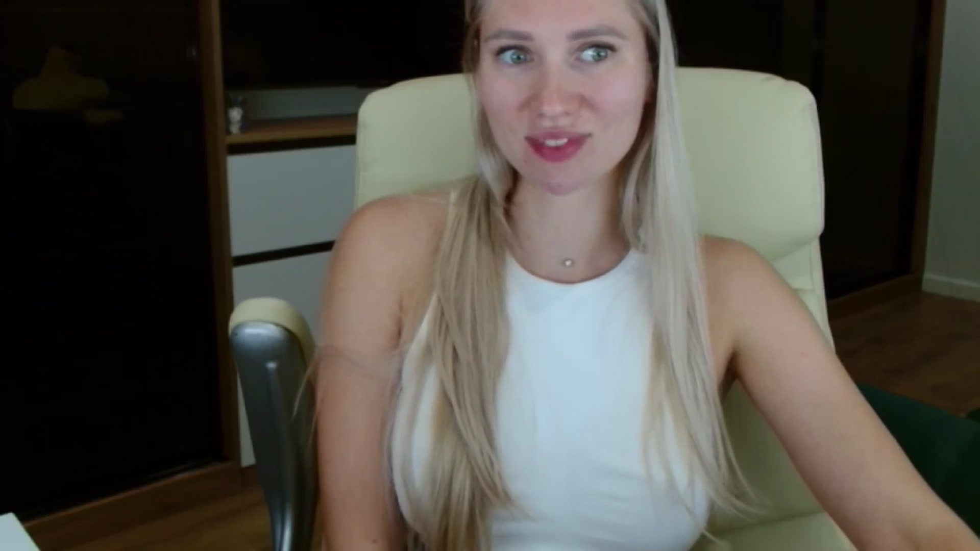 Gallery image thumbnail from Miss_Sylvia's myfreecams stream on, 09/02/2025, 18:38 image 8 of 20