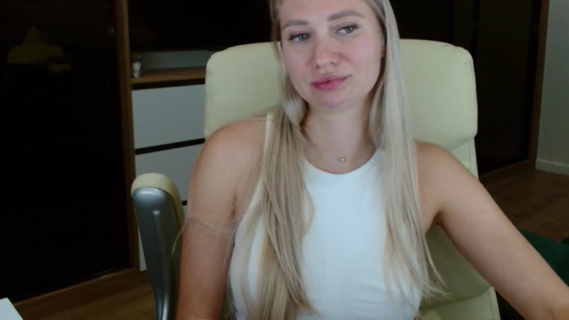 Gallery image thumbnail from Miss_Sylvia's myfreecams stream on, 09/02/2025, 18:38 image 14 of 20