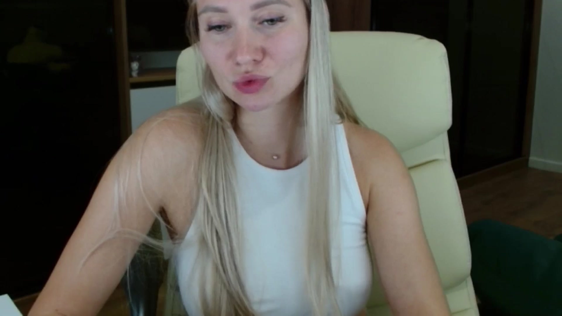 Gallery image thumbnail from Miss_Sylvia's myfreecams stream on, 09/02/2025, 18:38 image 2 of 20