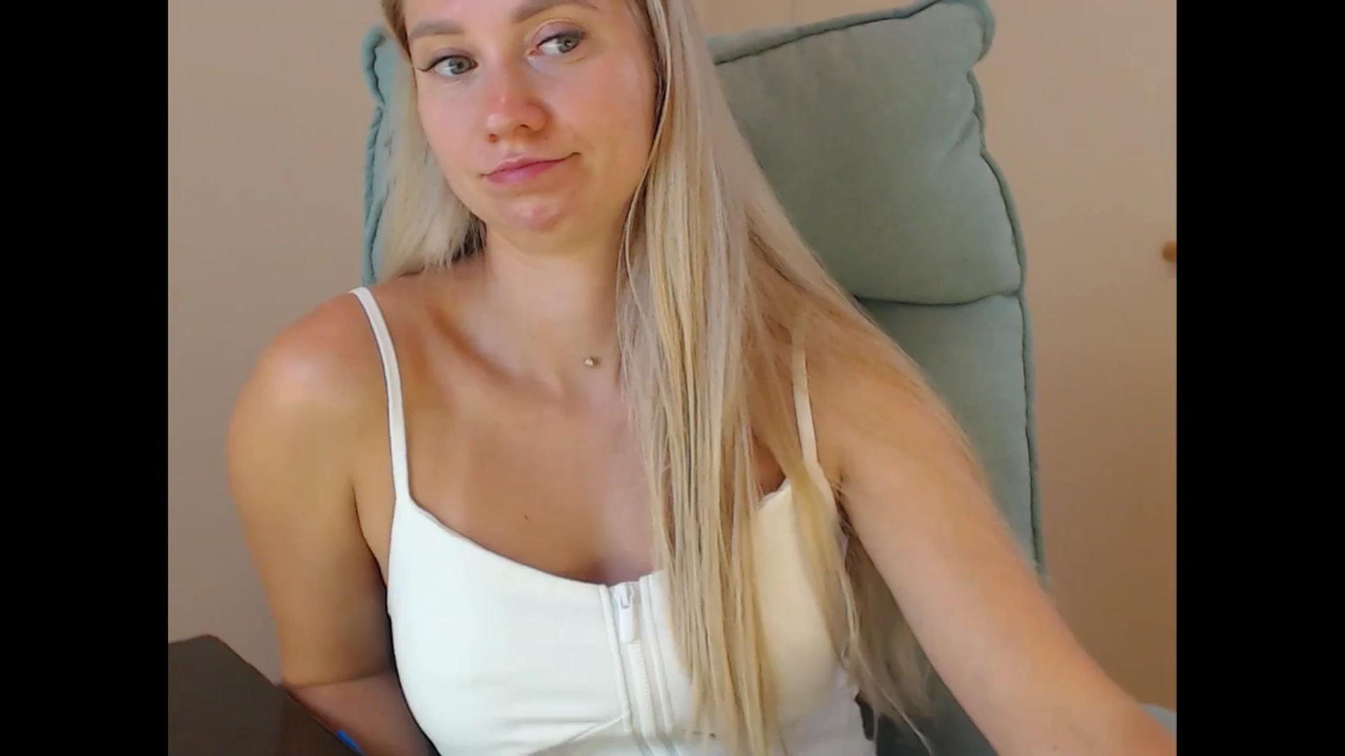 Gallery image thumbnail from Miss_Sylvia's myfreecams stream on, 09/03/2025, 20:12 image 2 of 20