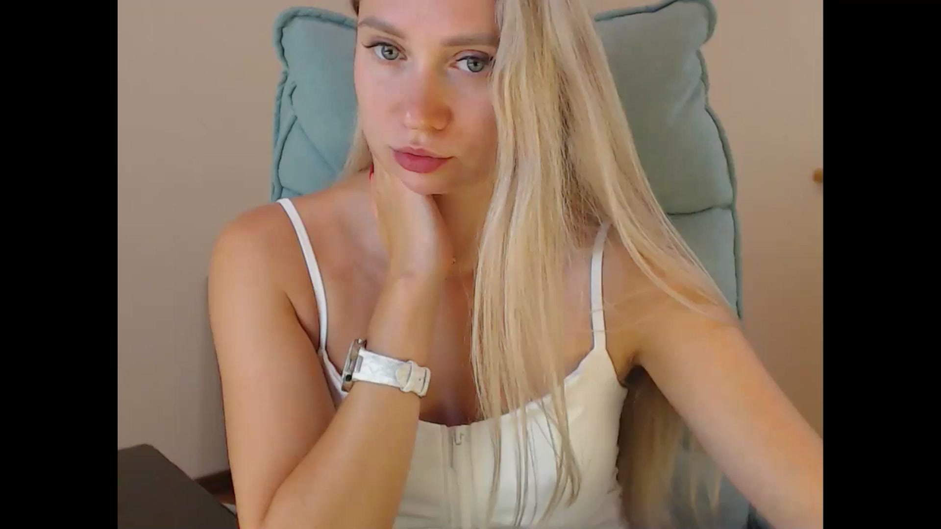 Gallery image thumbnail from Miss_Sylvia's myfreecams stream on, 09/03/2025, 20:12 image 1 of 20