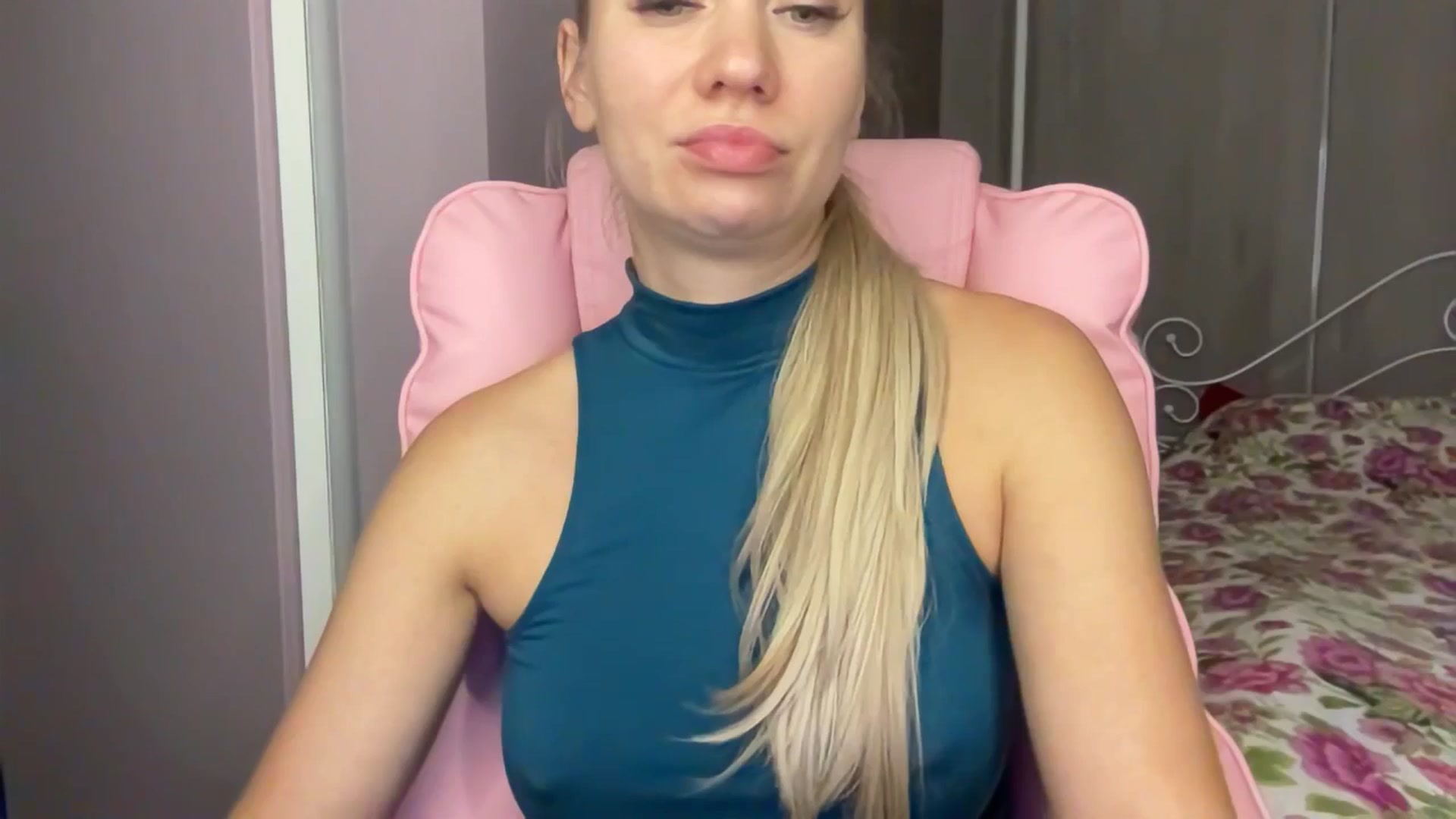 Gallery image thumbnail from Miss_Sylvia's myfreecams stream on, 09/07/2025, 18:47 image 12 of 20