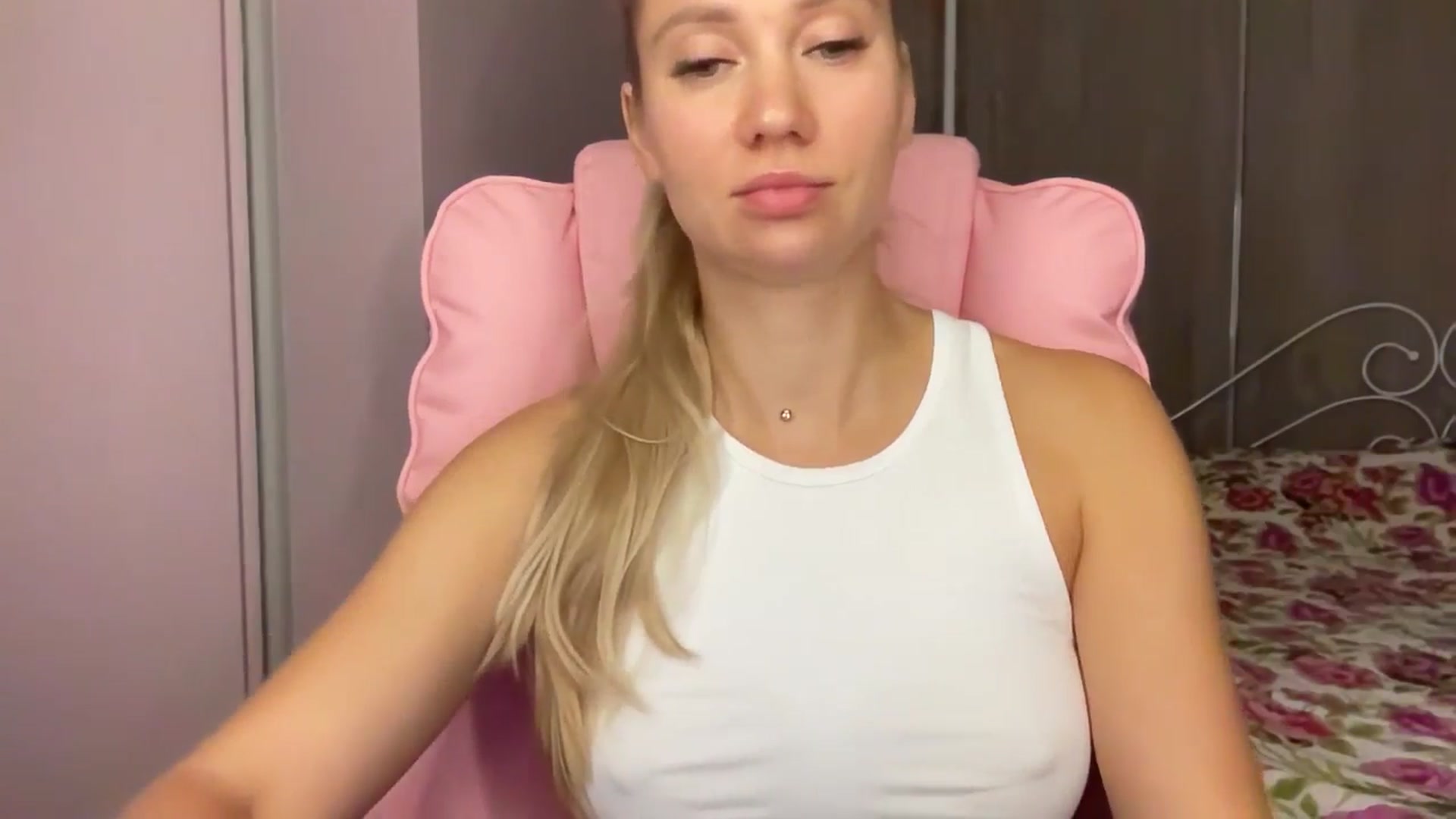 Gallery image thumbnail from Miss_Sylvia's myfreecams stream on, 09/08/2025, 17:10 image 9 of 20