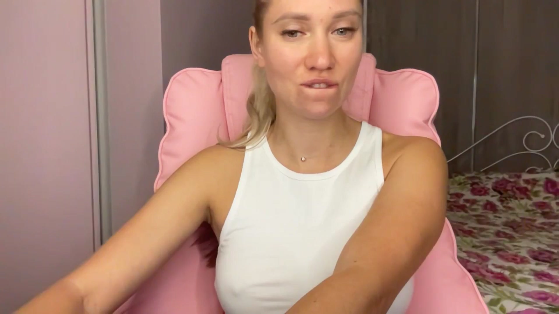 Gallery image thumbnail from Miss_Sylvia's myfreecams stream on, 09/08/2025, 17:10 image 7 of 20