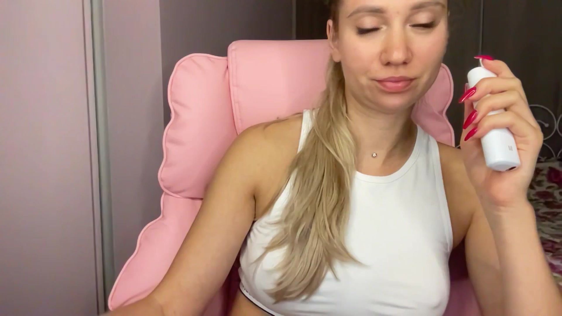 Gallery image thumbnail from Miss_Sylvia's myfreecams stream on, 09/08/2025, 17:10 image 12 of 20