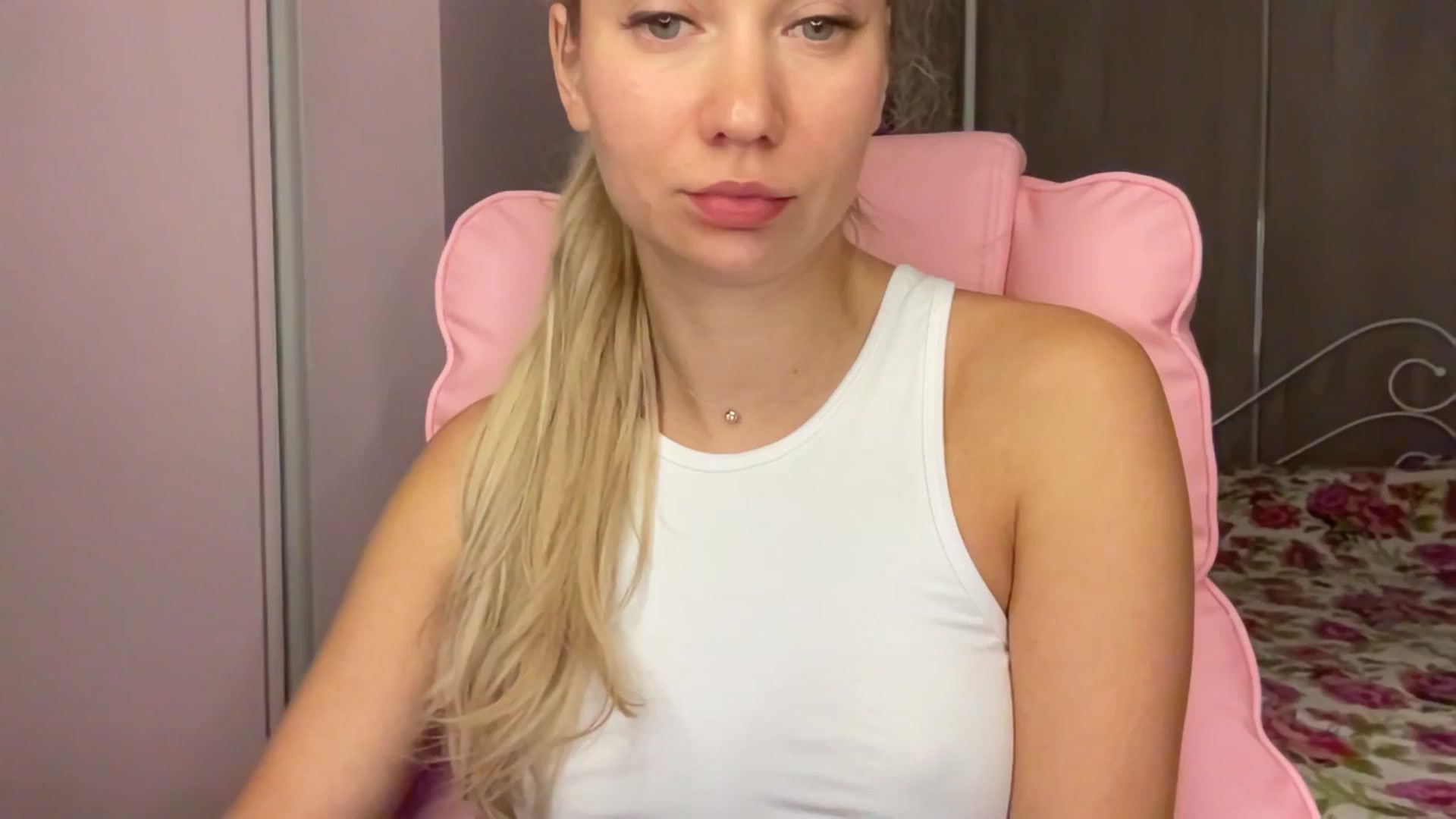 Gallery image thumbnail from Miss_Sylvia's myfreecams stream on, 09/08/2025, 18:09 image 1 of 20
