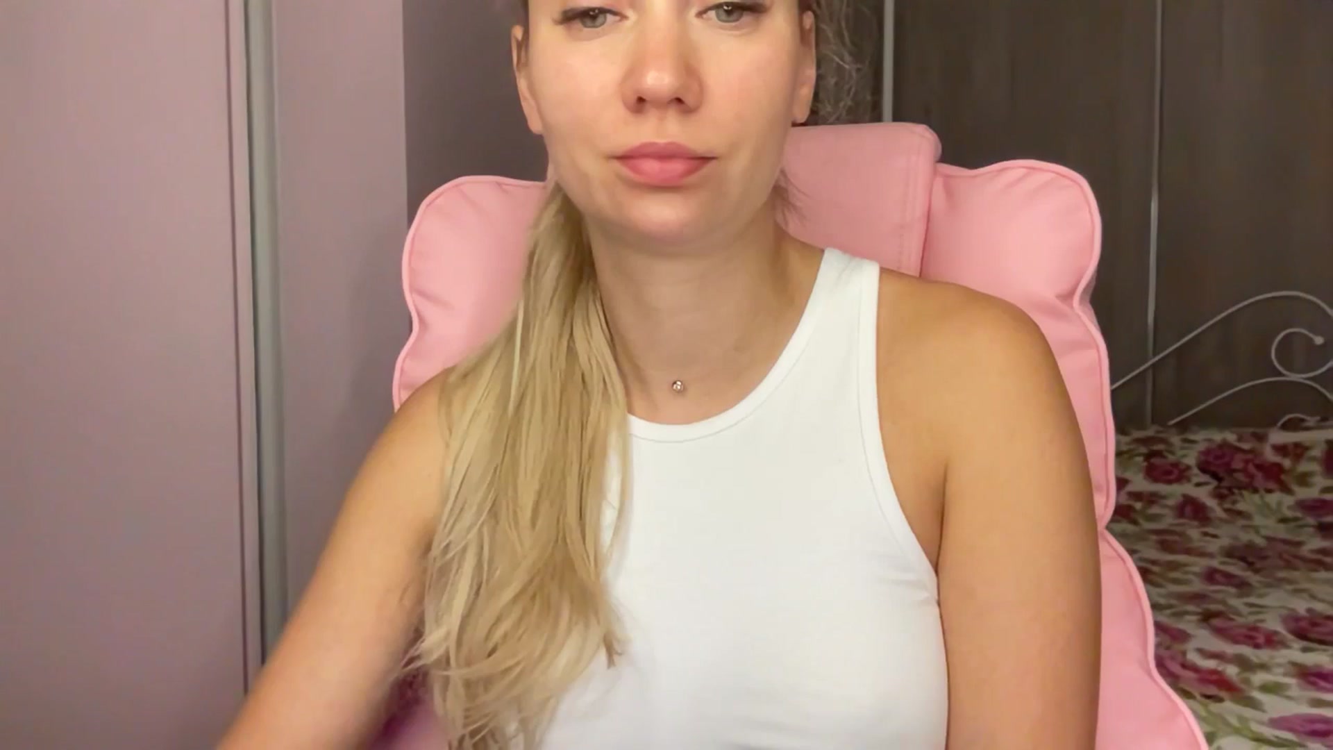 Gallery image thumbnail from Miss_Sylvia's myfreecams stream on, 09/08/2025, 18:09 image 5 of 20